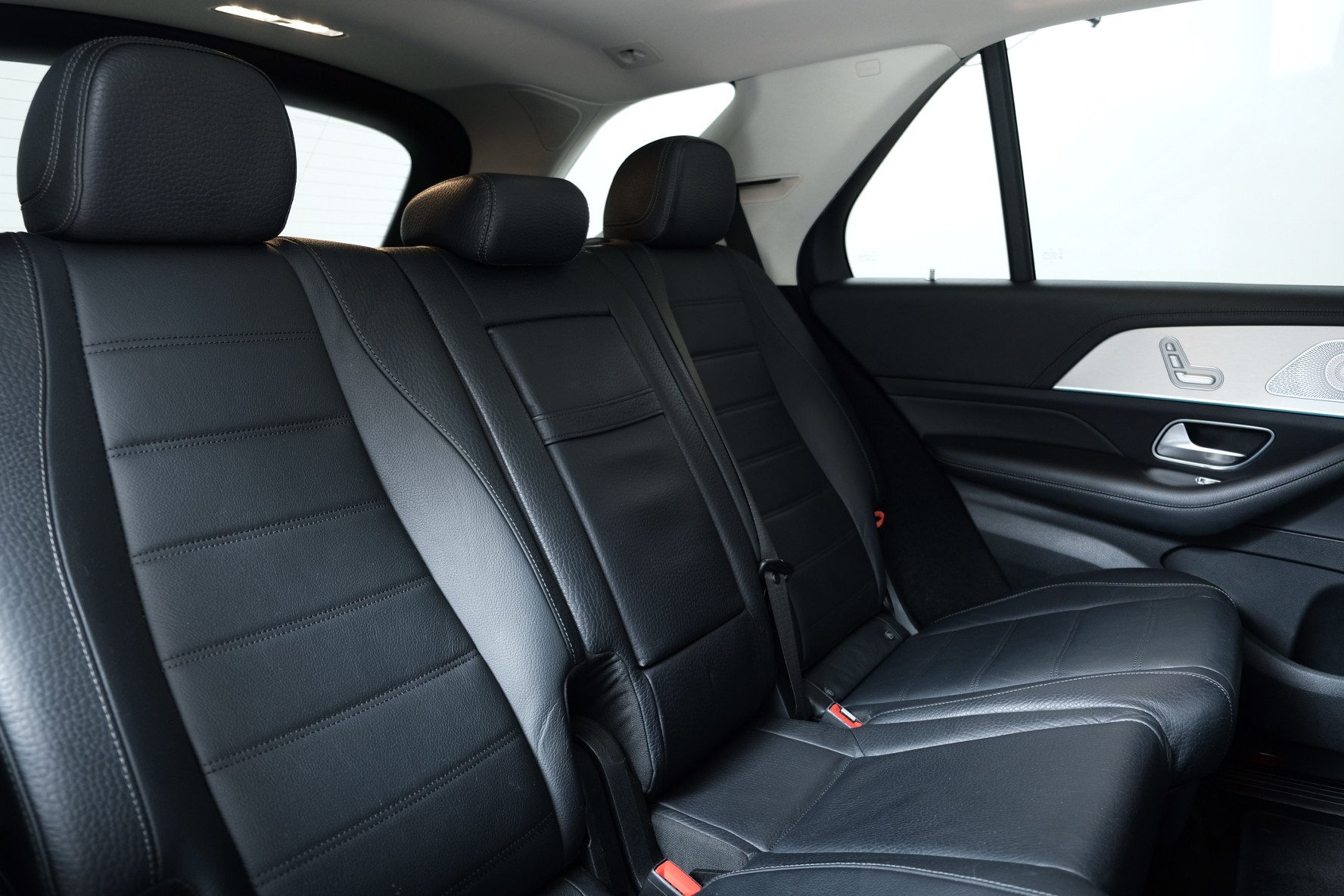 MERCEDES-BENZ GLE 300 d 4Matic AMG Line 9G-Tronic - 11