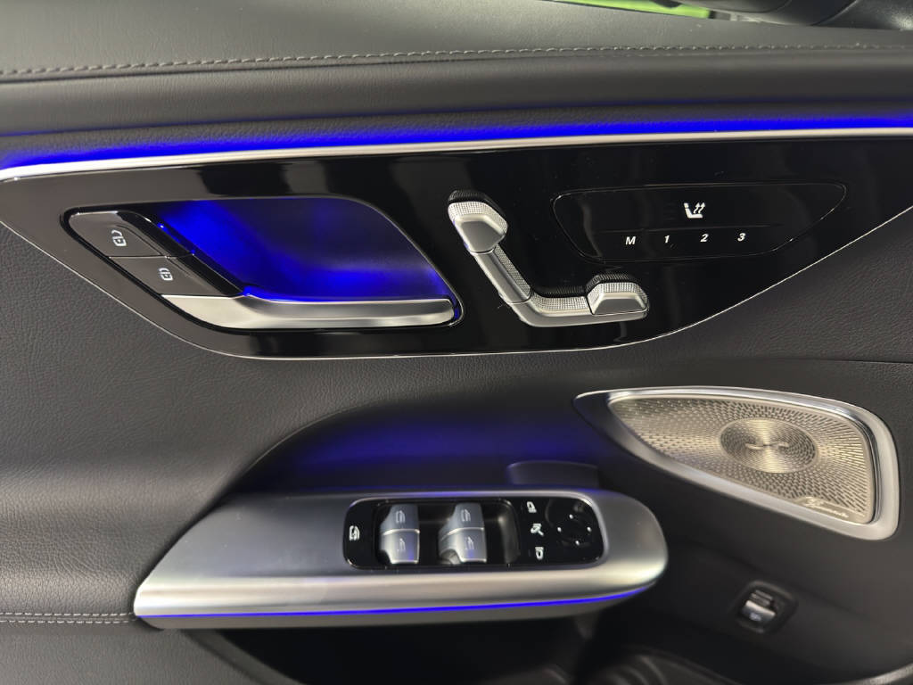 MERCEDES-BENZ C 300 de AMG Line 4Matic T-Modell - 6