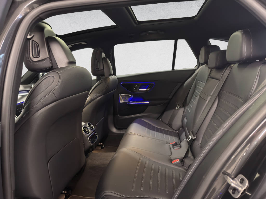 MERCEDES-BENZ C 300 de AMG Line 4Matic T-Modell - 13