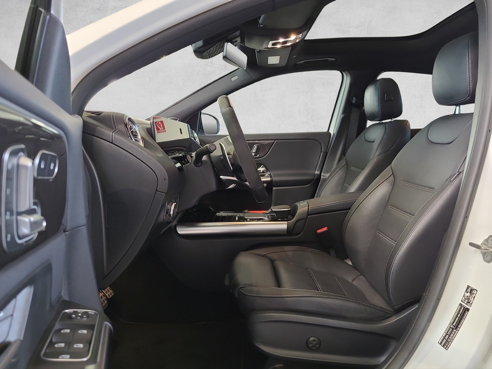 MERCEDES-BENZ GLA-Klasse H247 GLA 35 AMG 4ma - 8