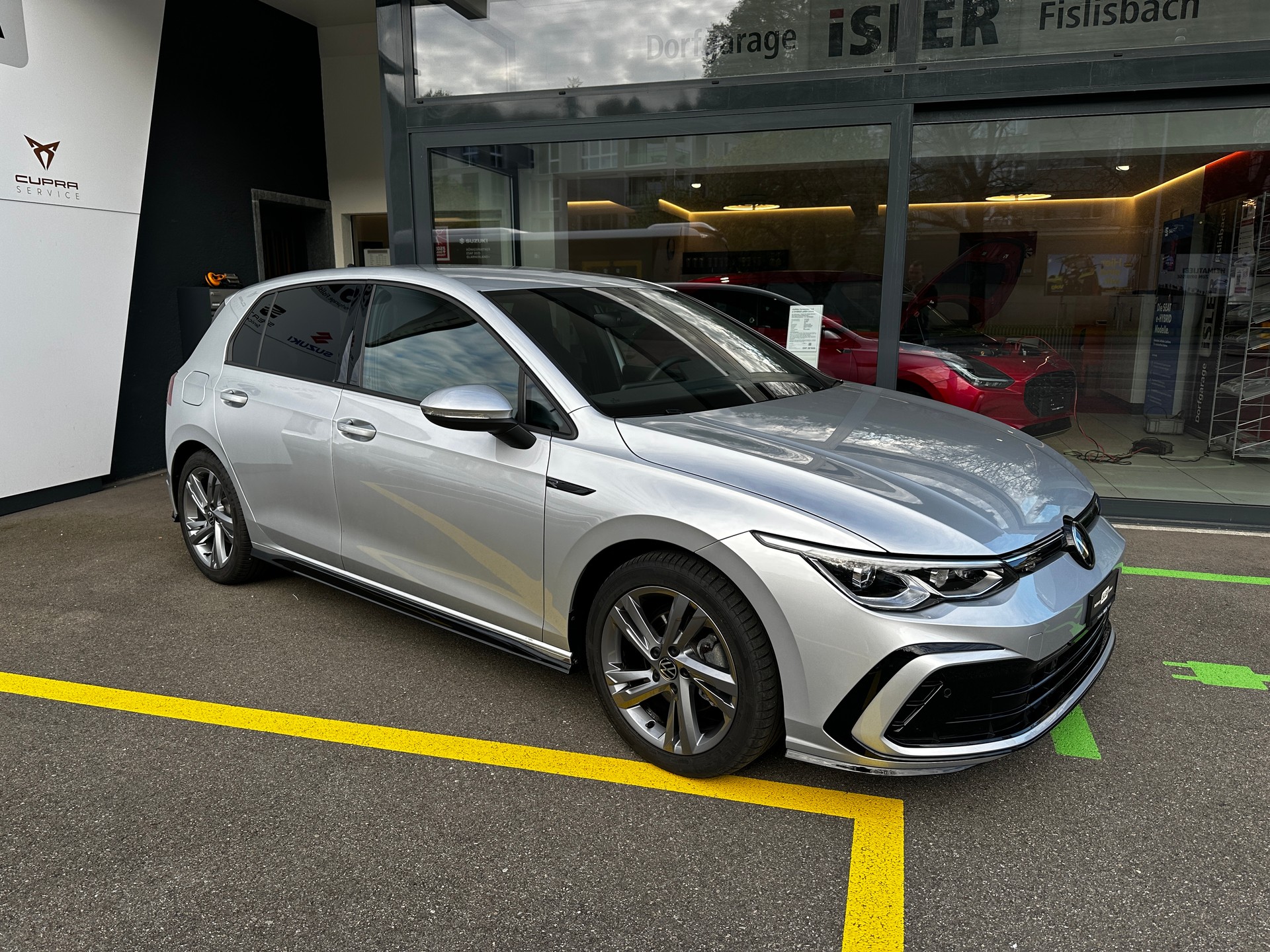 VW Golf 1.5 eTSI  mHEV ACT R-Line DSG