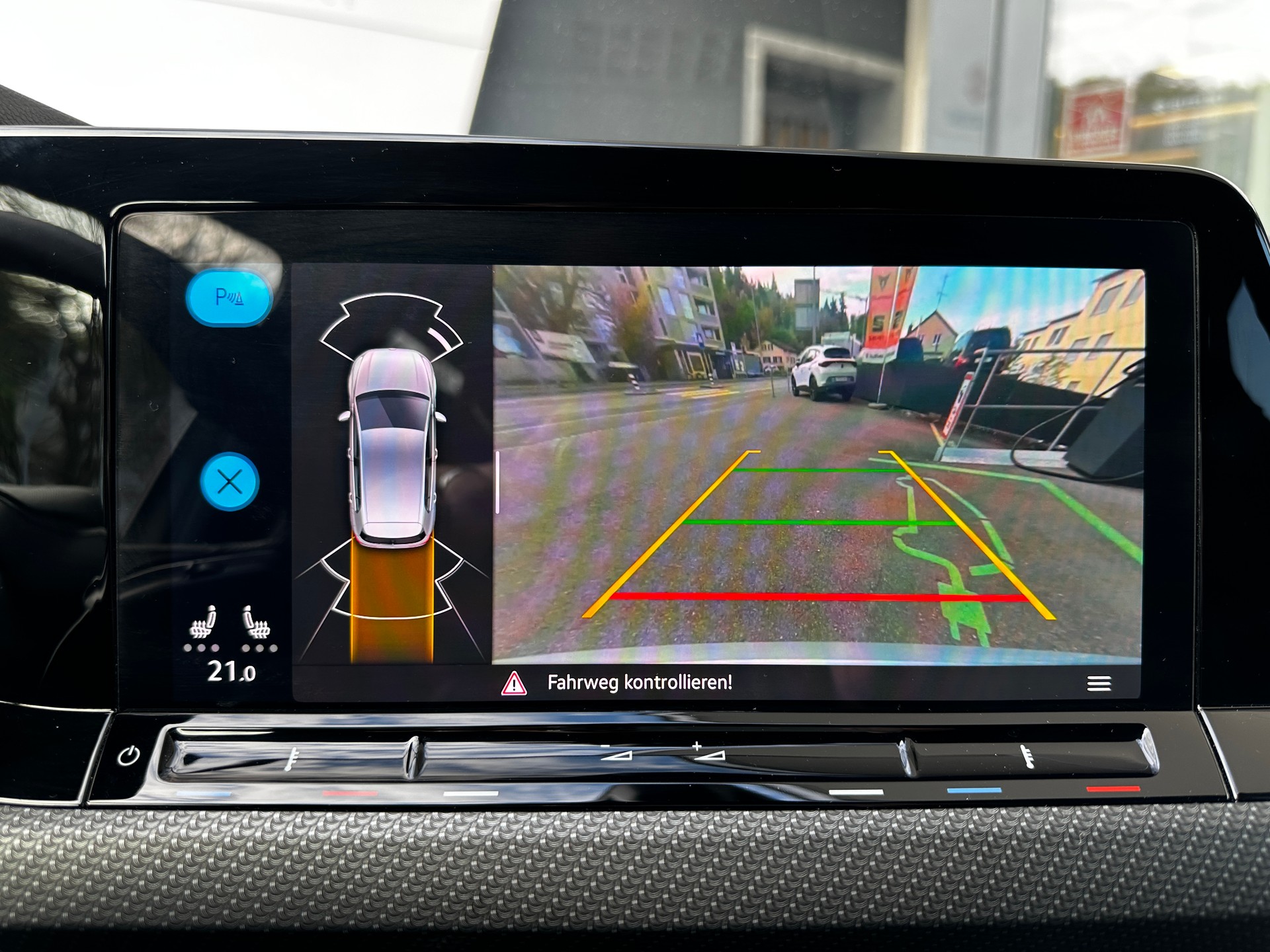 VW Golf 1.5 eTSI  mHEV ACT R-Line DSG - 14