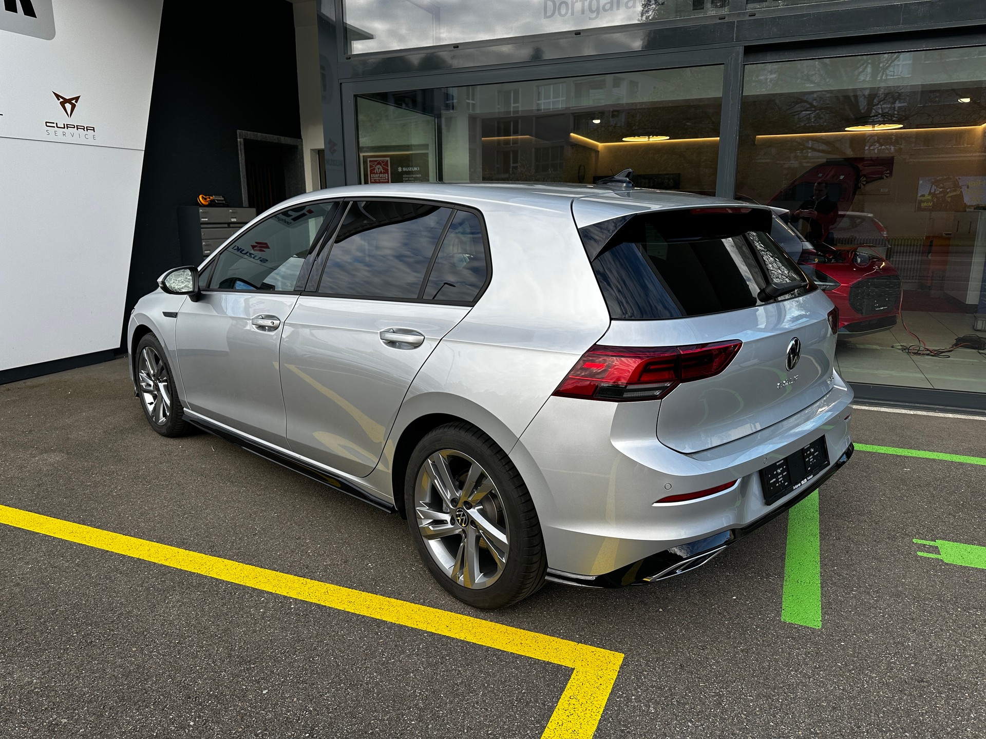 VW Golf 1.5 eTSI  mHEV ACT R-Line DSG - 4