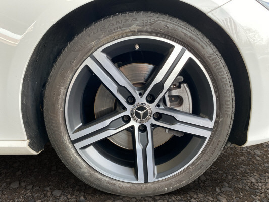 MERCEDES-BENZ CLA SB 250Progress. 4M 7G - 9