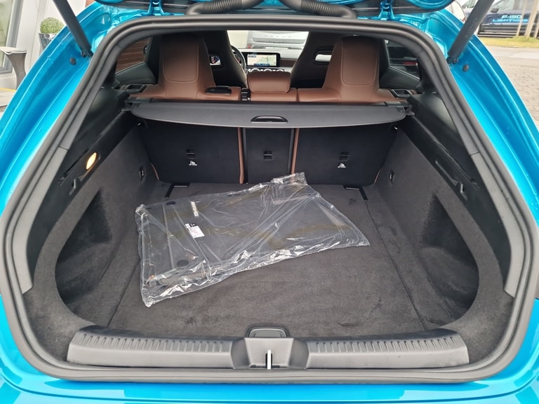 mercedes-benz Gallery 21