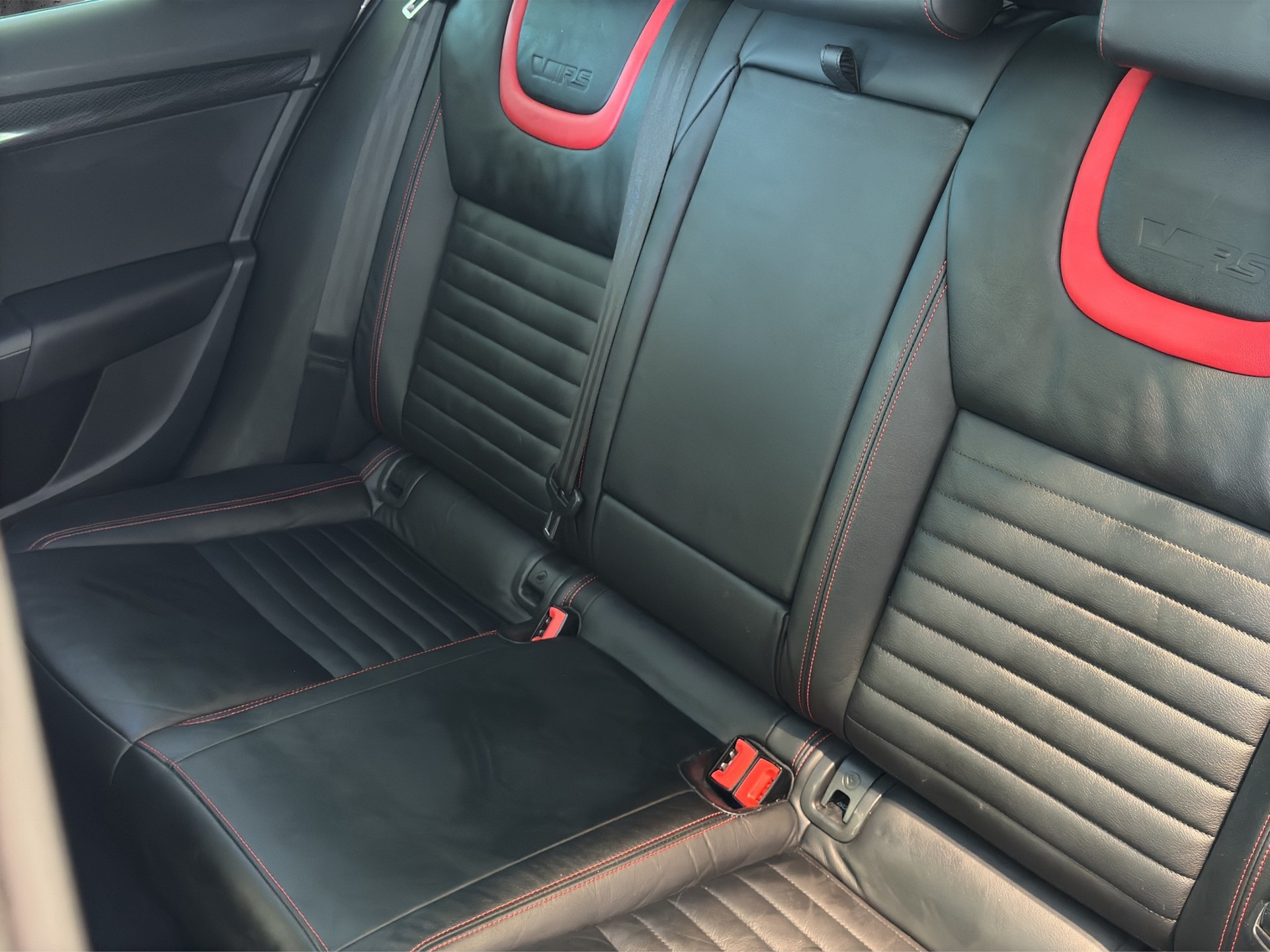 SKODA Octavia Combi 2.0 TDI RS DSG - 12