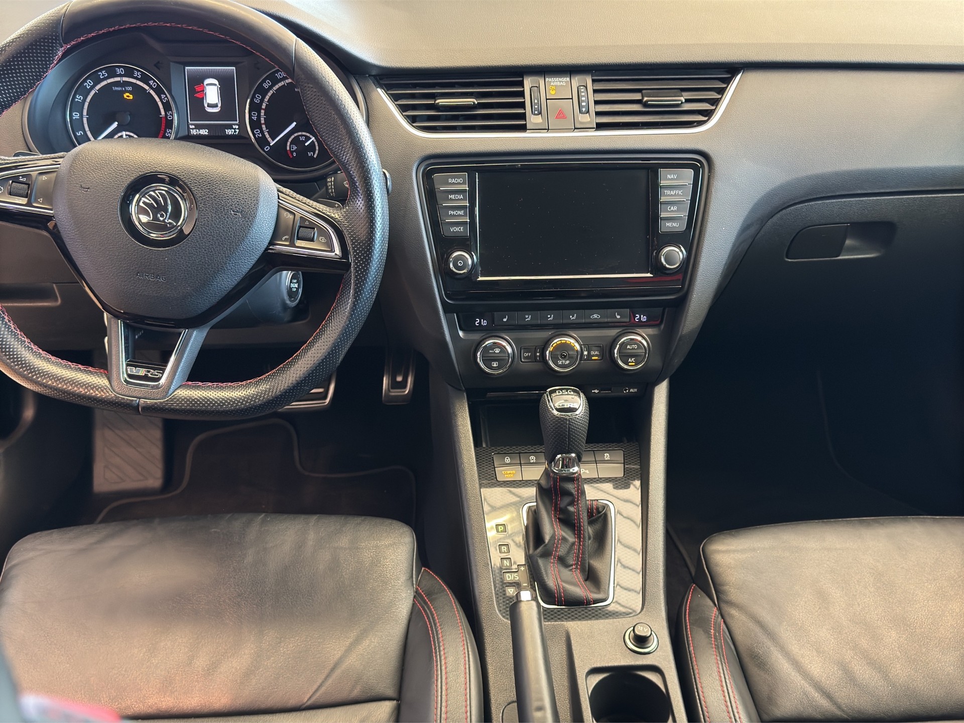 SKODA Octavia Combi 2.0 TDI RS DSG - 10