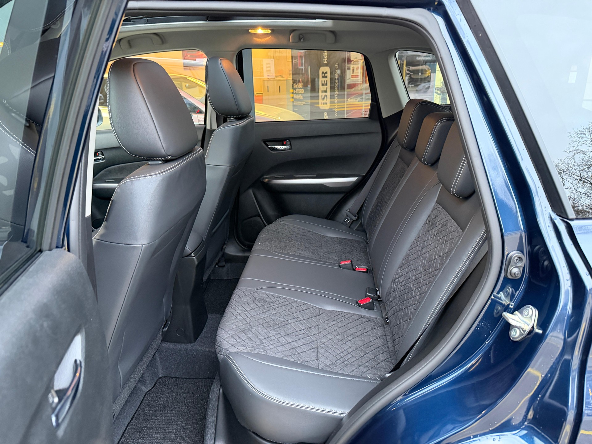 SUZUKI Vitara 1.4 T Sakura Top Hybrid 4x4 - 8
