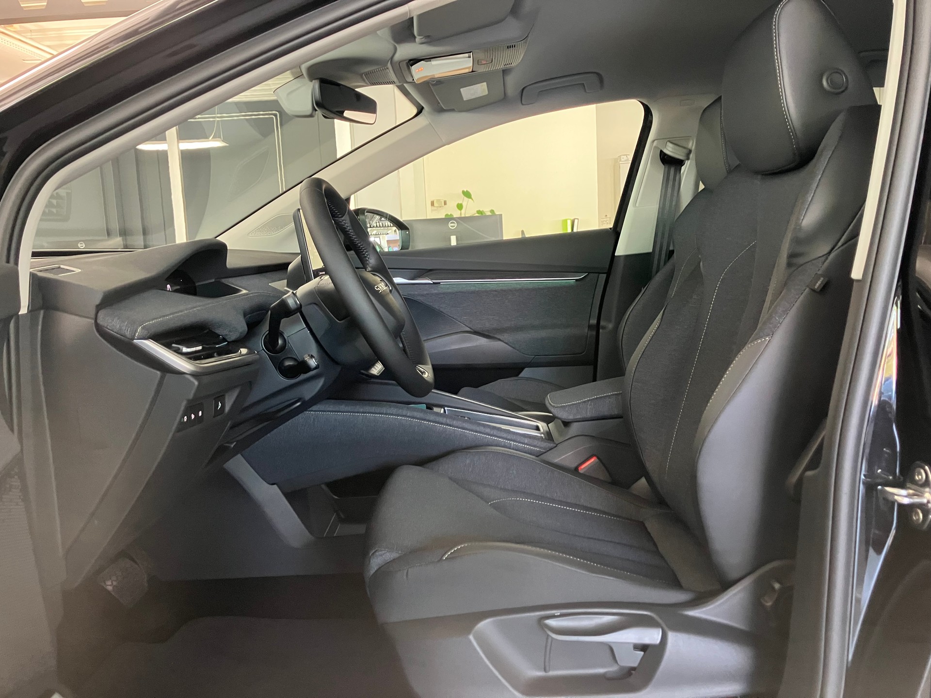 SKODA Elroq 85x Selection 4x4 - 11