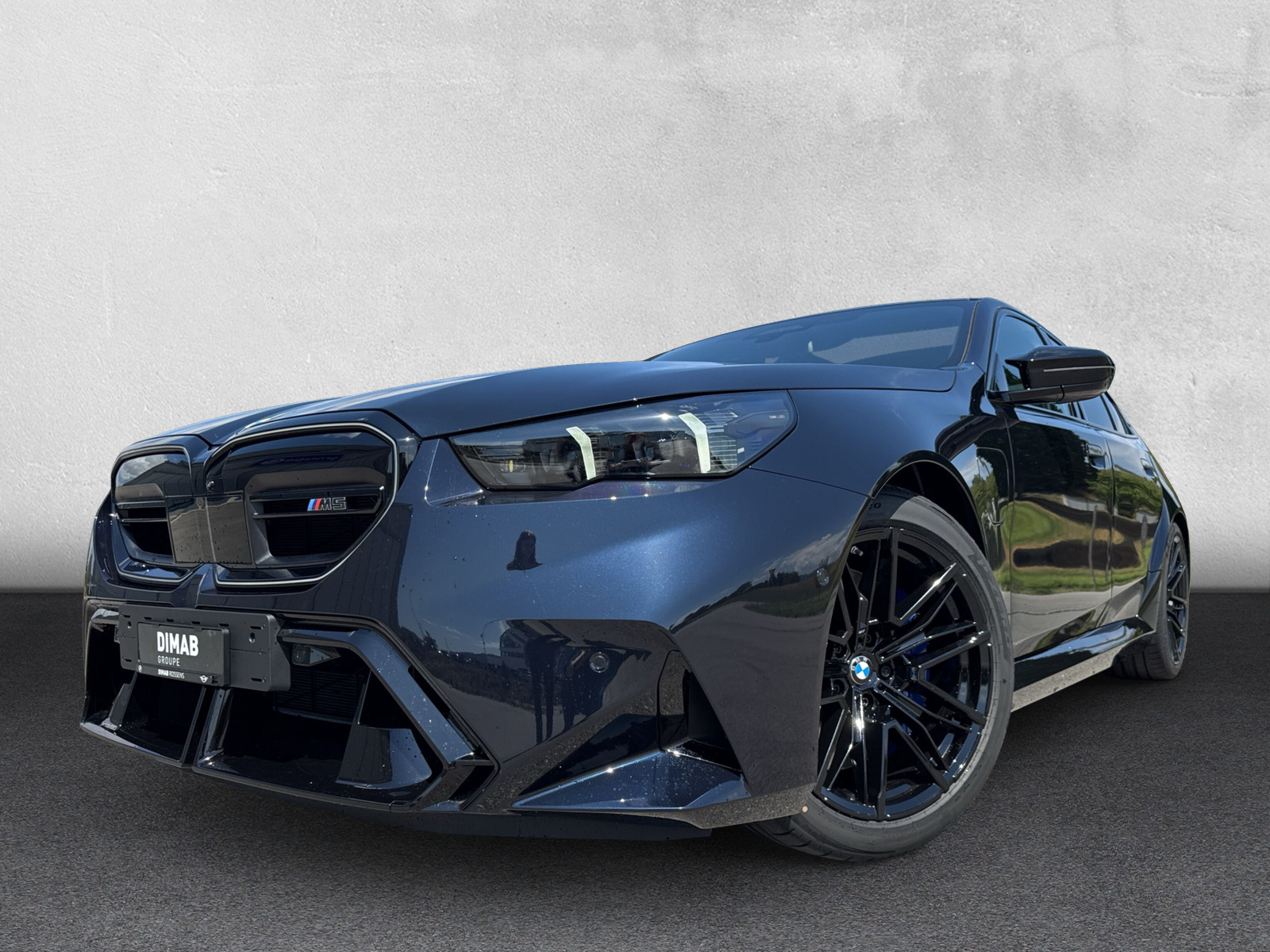 BMW M5 xDrive - 9