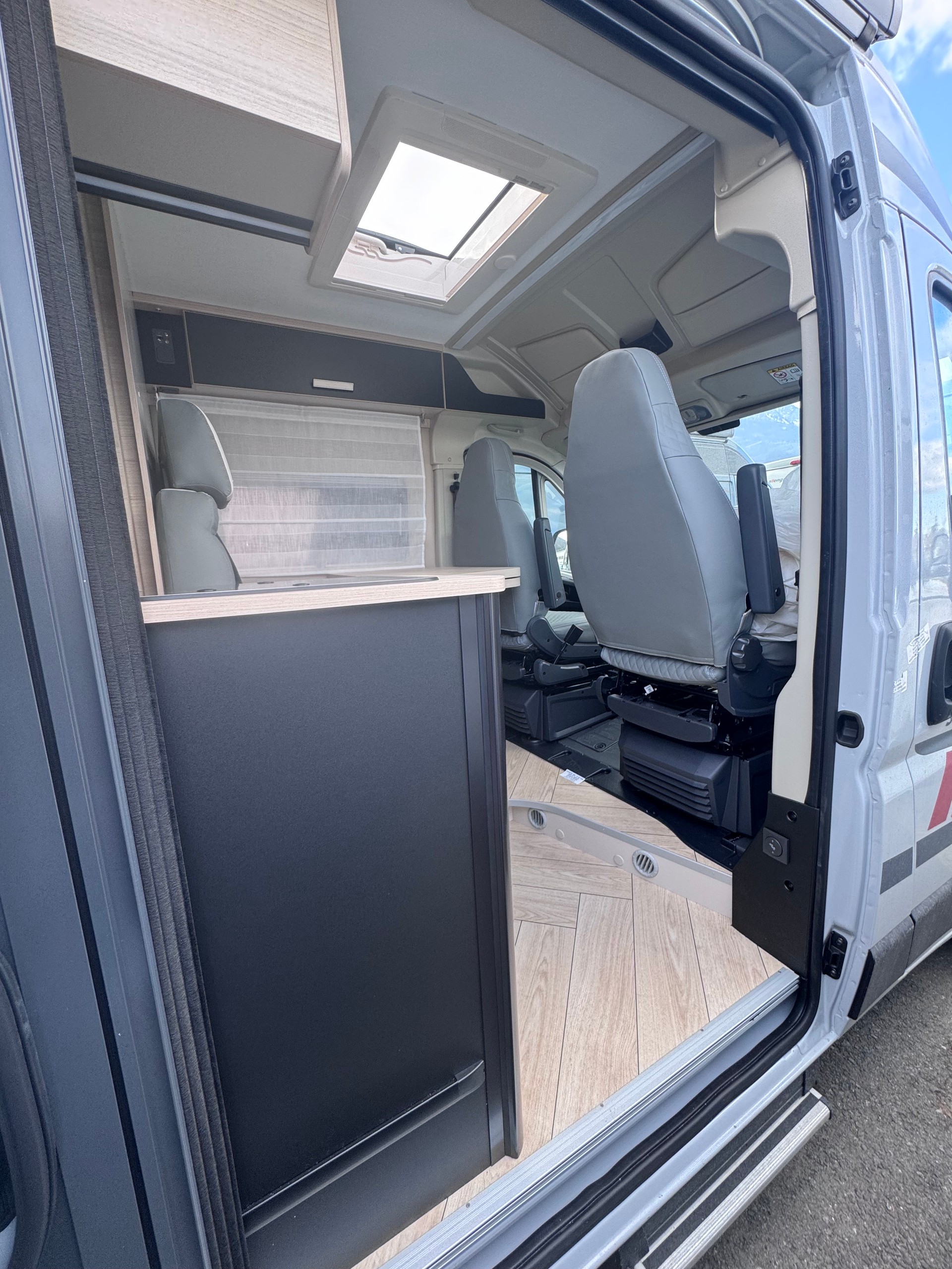 CHALLENGER Fiat V114M Sport Edition - 14