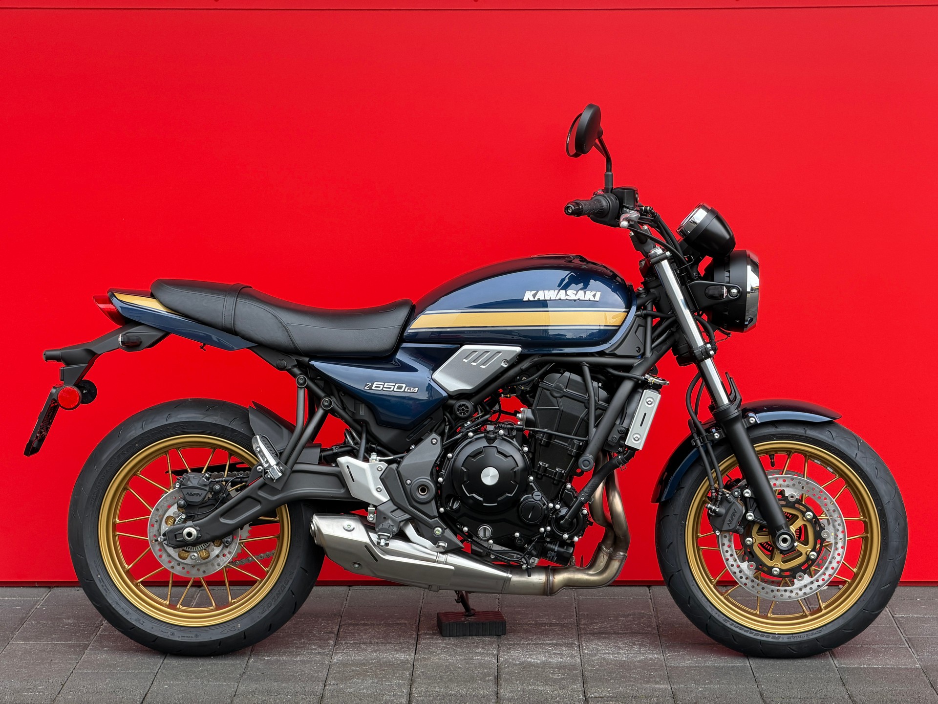 KAWASAKI Z 650 RS - 1