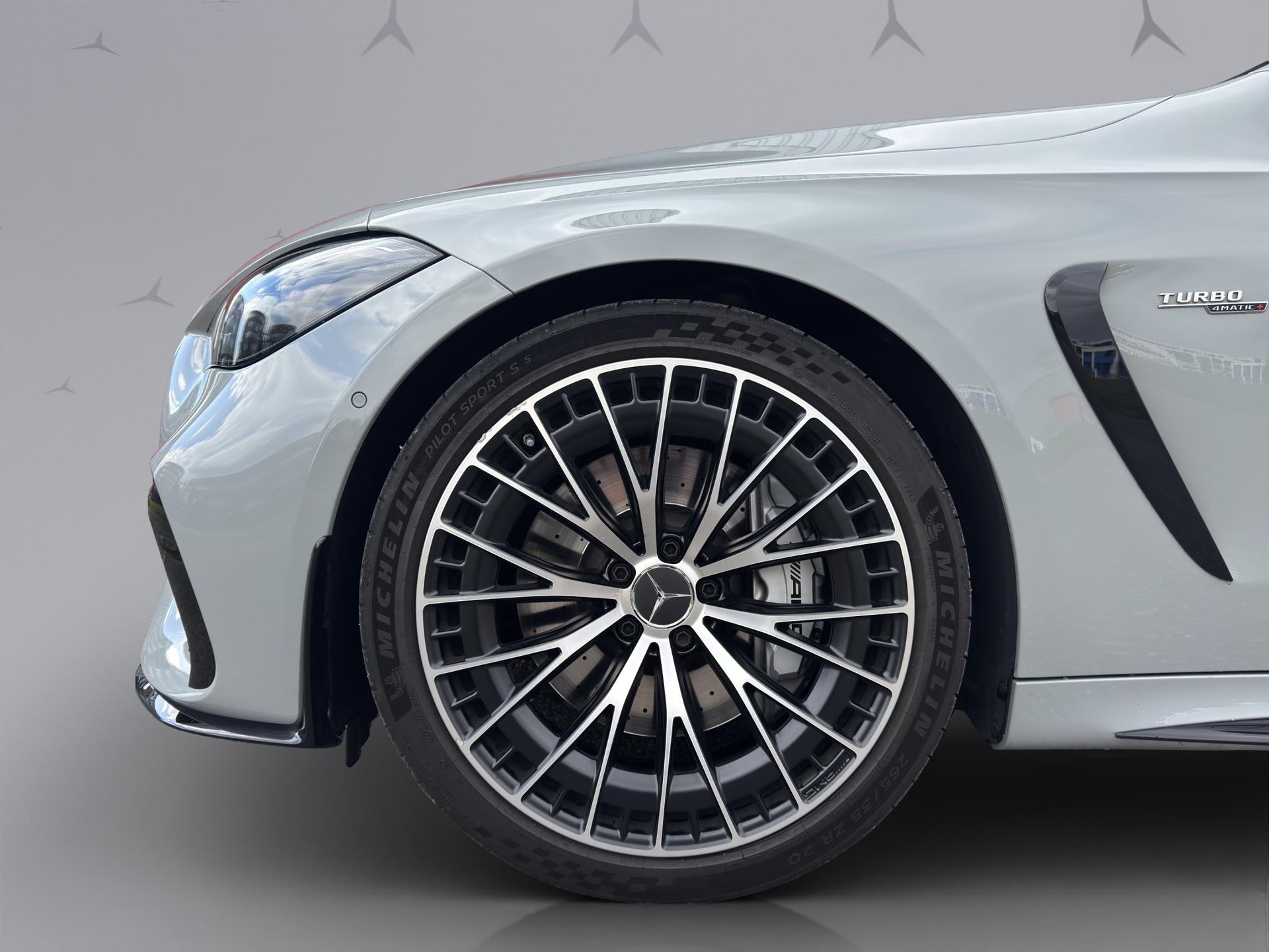 MERCEDES-BENZ CLE 53 AMG 4matic+ Cabriolet - 3