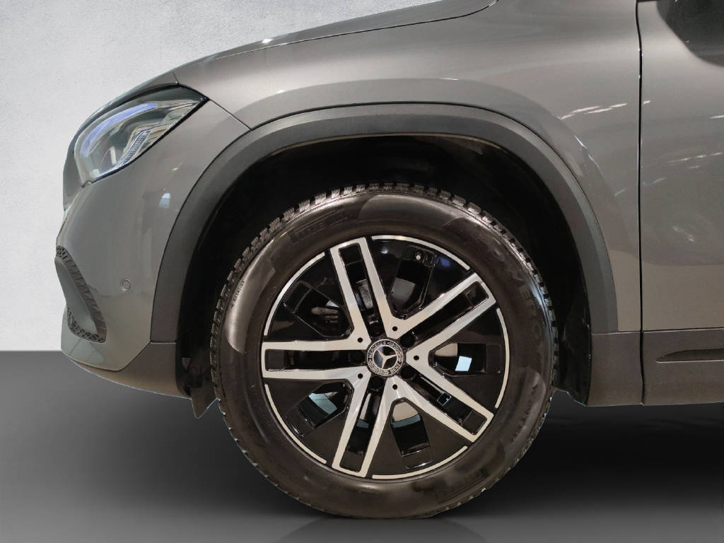 MERCEDES-BENZ GLA 200 Progressive - 7
