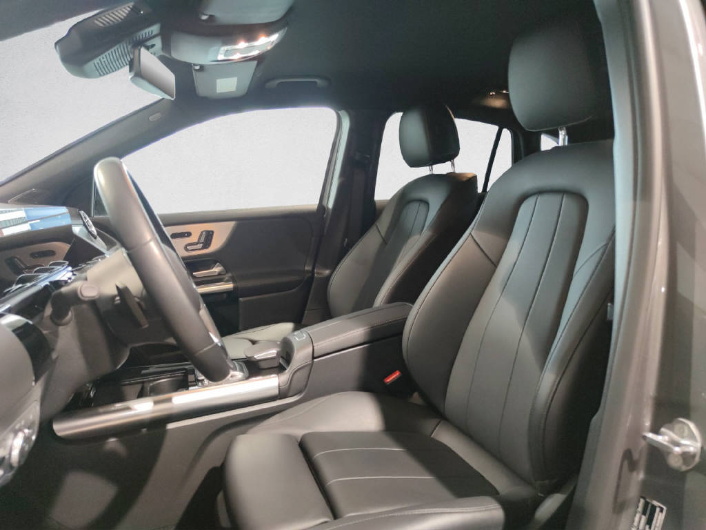 MERCEDES-BENZ GLA 200 Progressive - 10