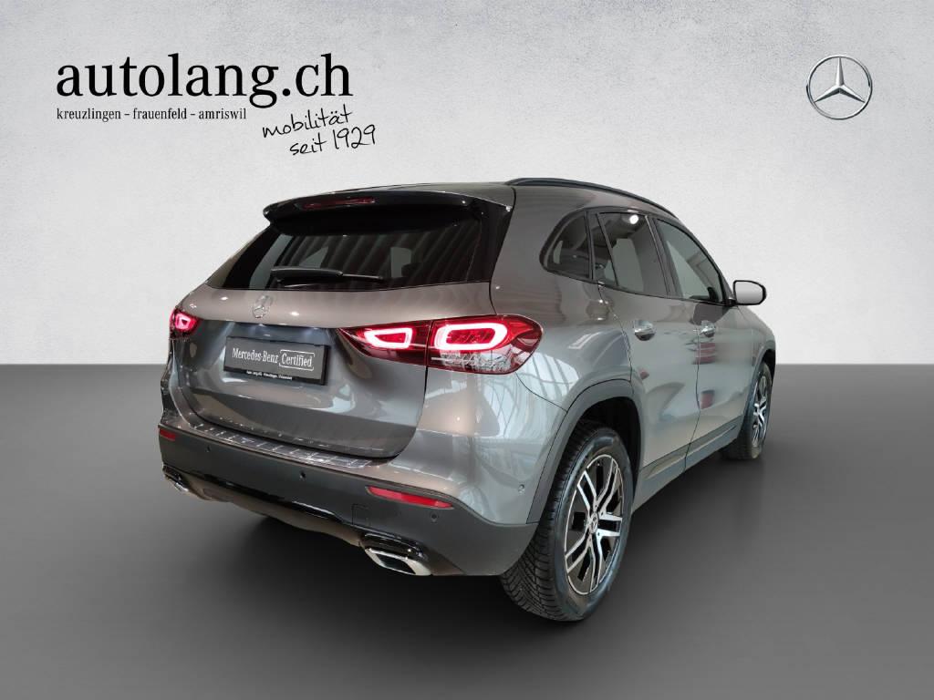 MERCEDES-BENZ GLA 200 Progressive - 4