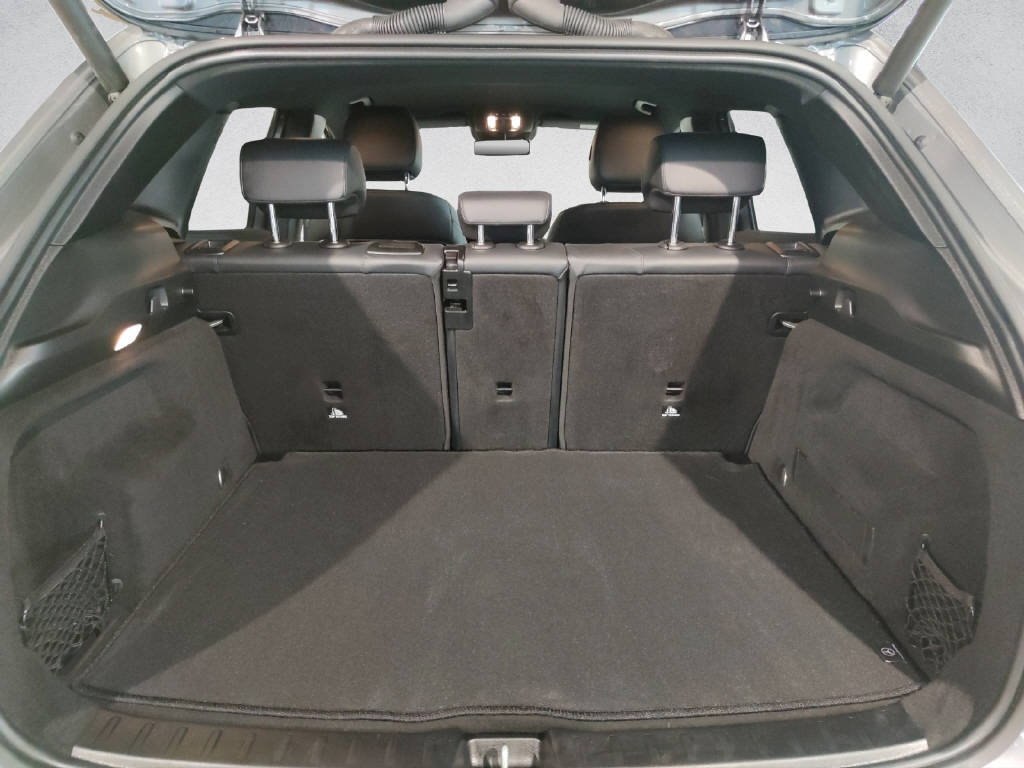 MERCEDES-BENZ GLA 200 Progressive - 8