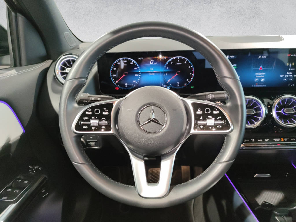MERCEDES-BENZ GLA 200 Progressive - 12