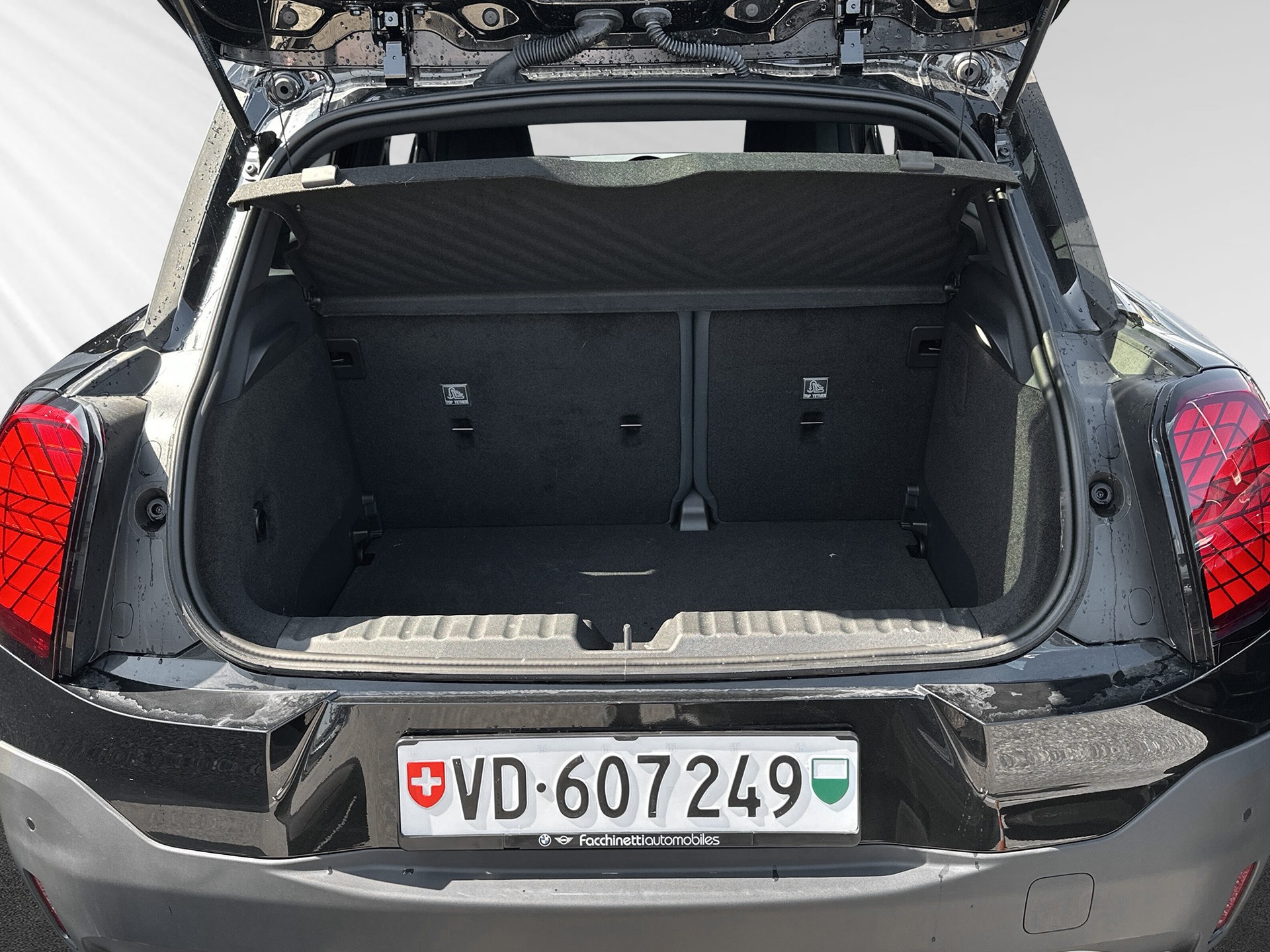MINI Aceman E - 8
