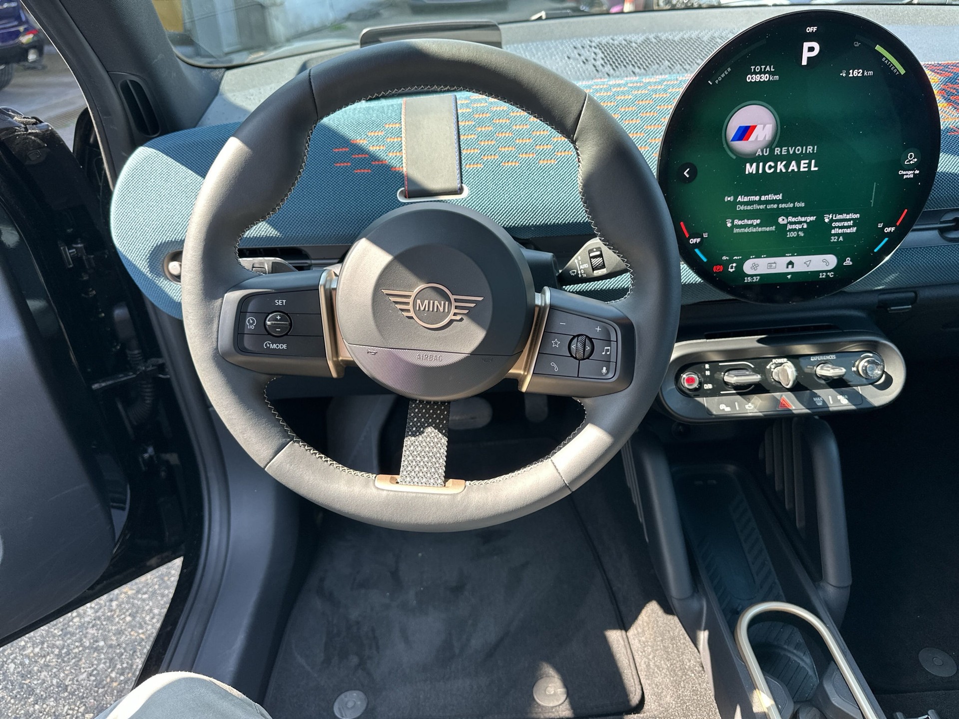 MINI Aceman E - 12