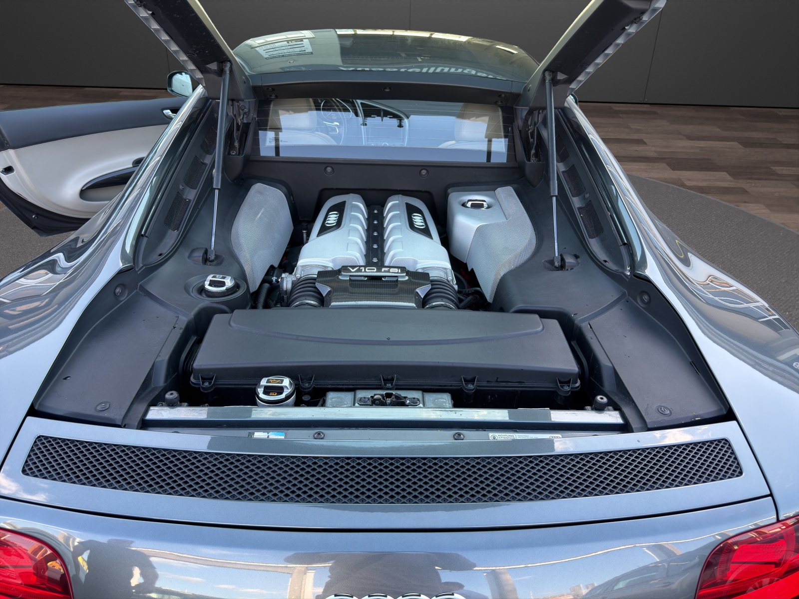 AUDI R8 Coupé 5.2 R-Tronic V10 Power | Brutaler Sound | Pure Emotion - 6