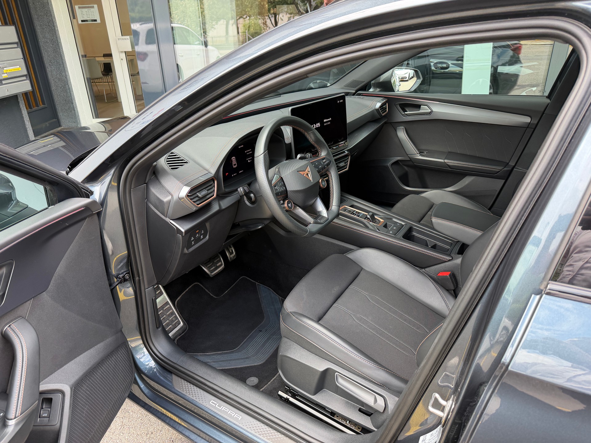 CUPRA LEON ST 1.5 eTSI DSG - 10