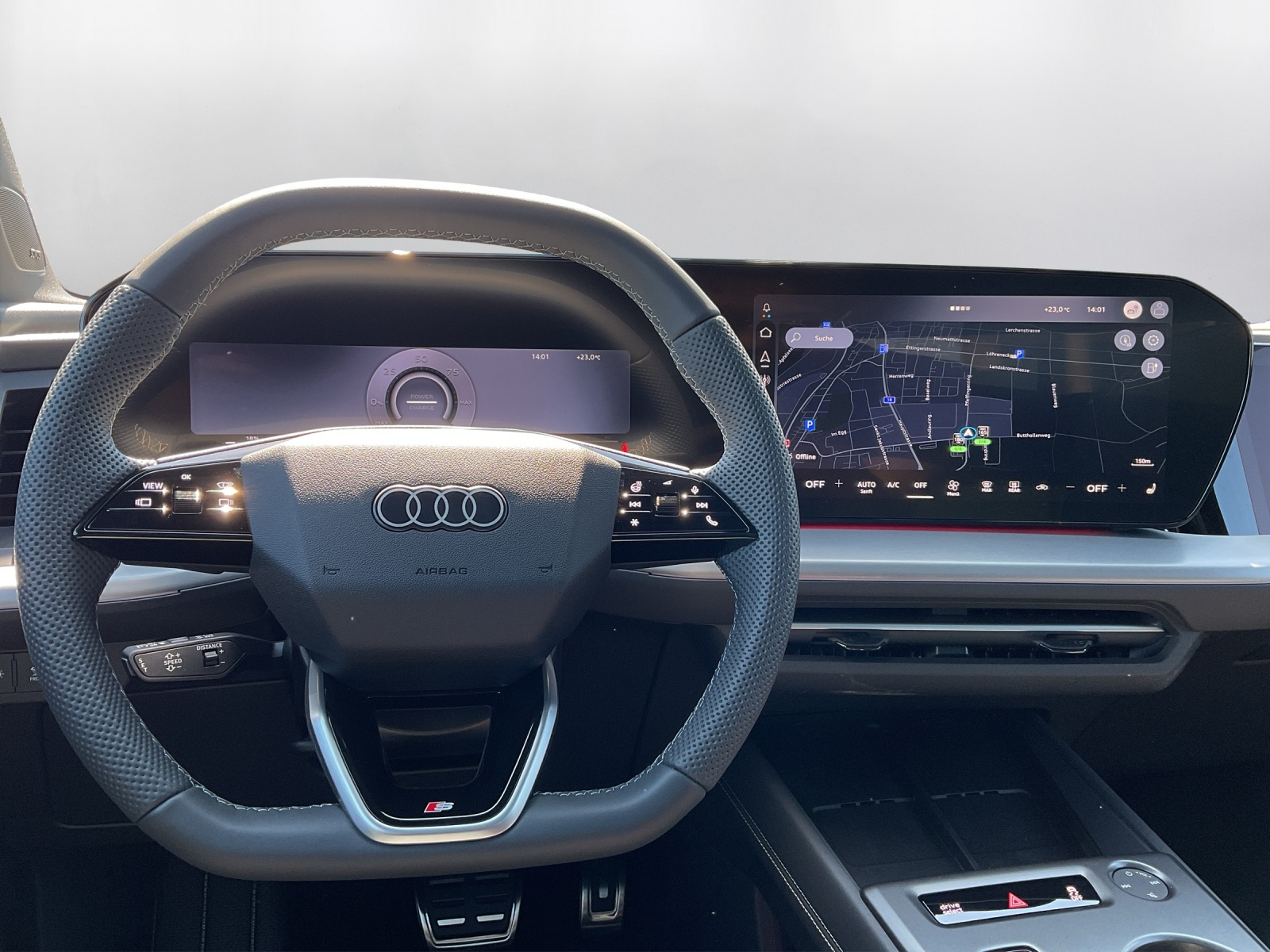 AUDI Q4 e-tron SUV quattro performance Swiss Ski - 7
