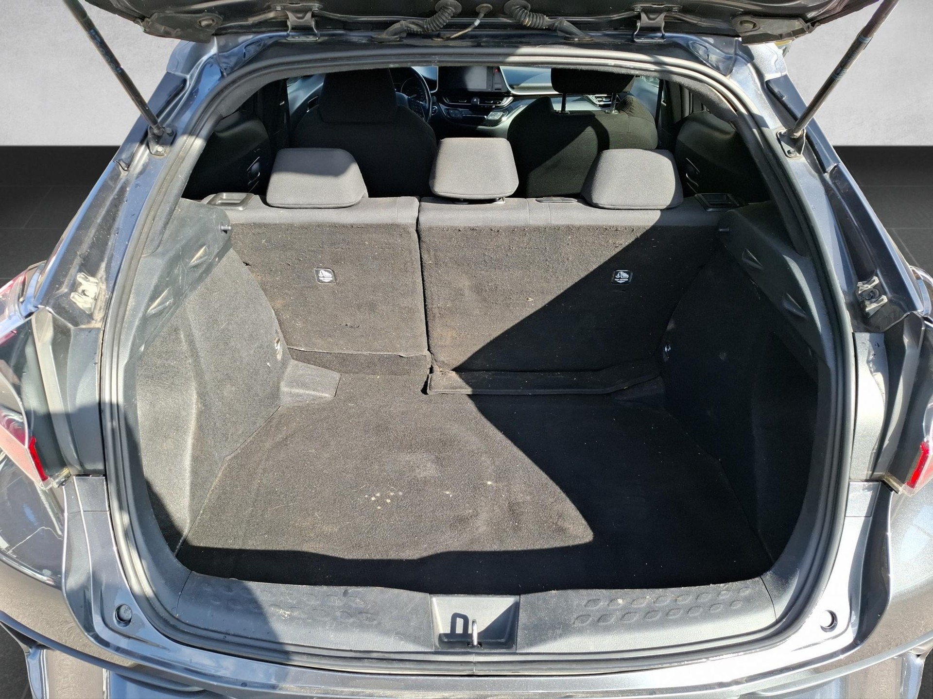 TOYOTA C-HR 1.2 T Trend 4x4 - 14