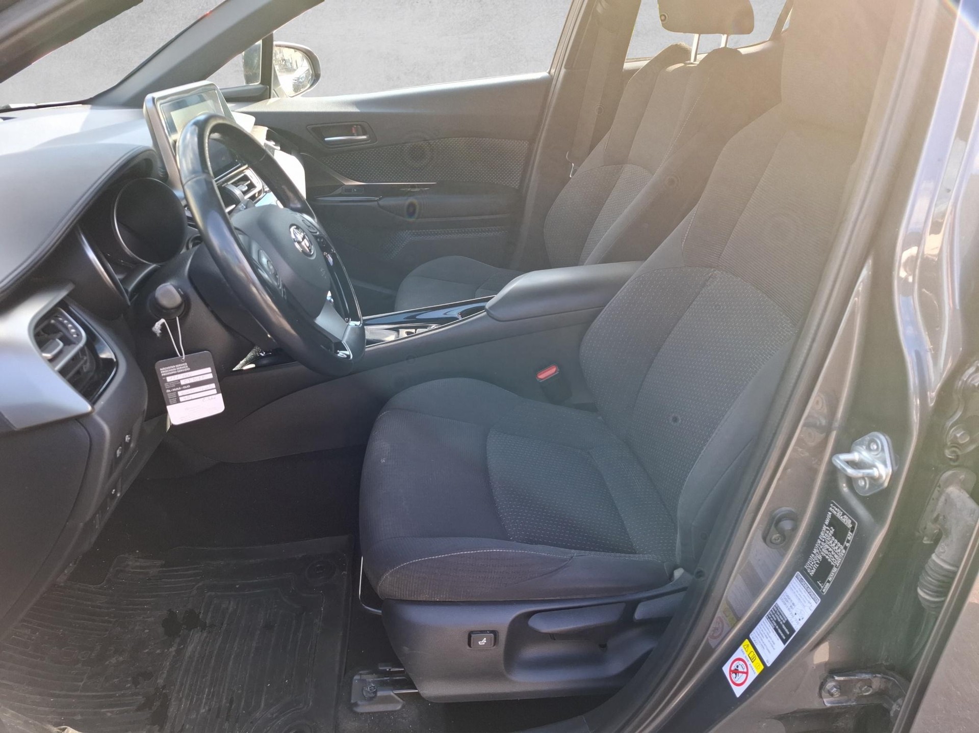 TOYOTA C-HR 1.2 T Trend 4x4 - 12
