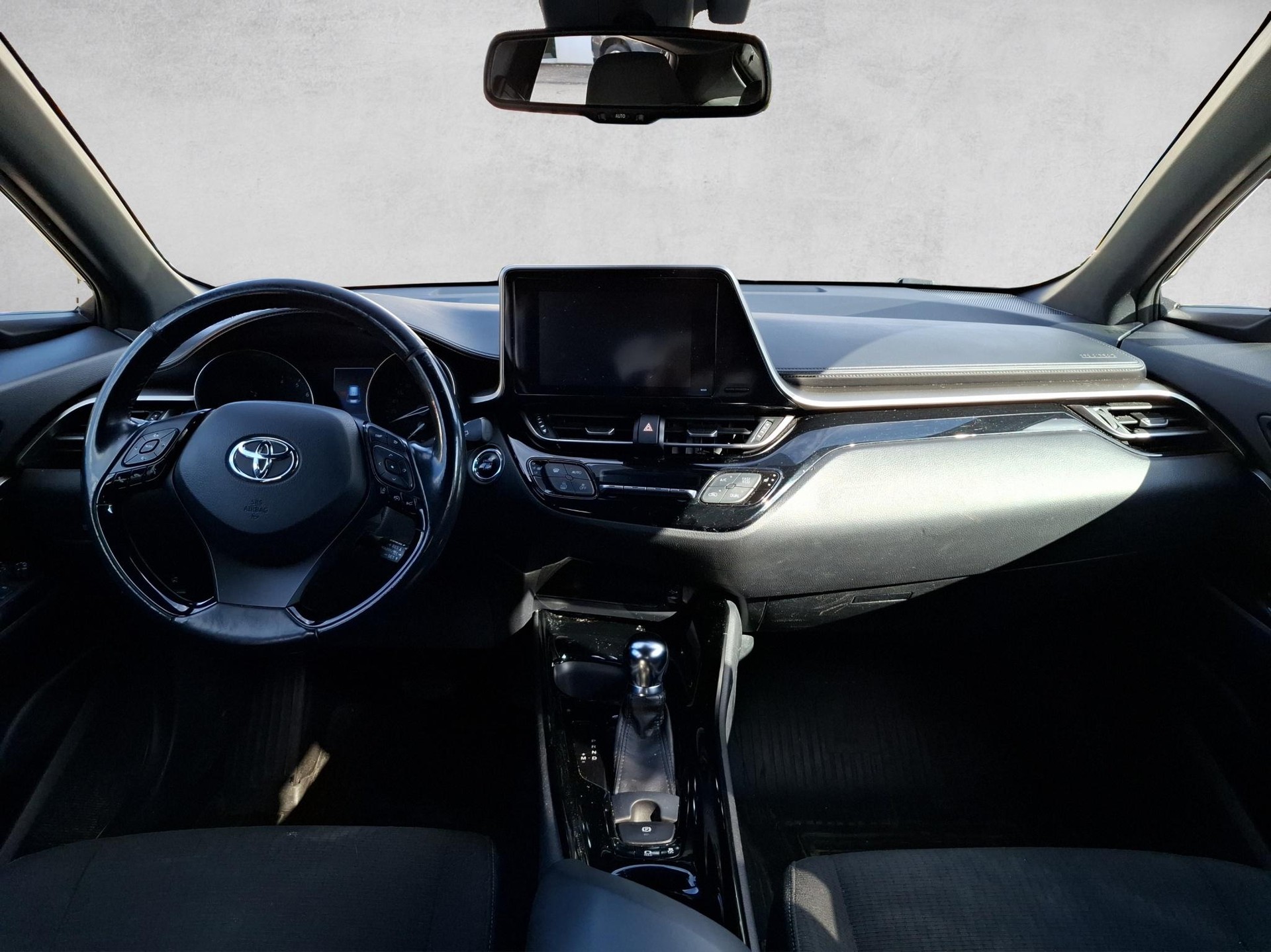 TOYOTA C-HR 1.2 T Trend 4x4 - 8