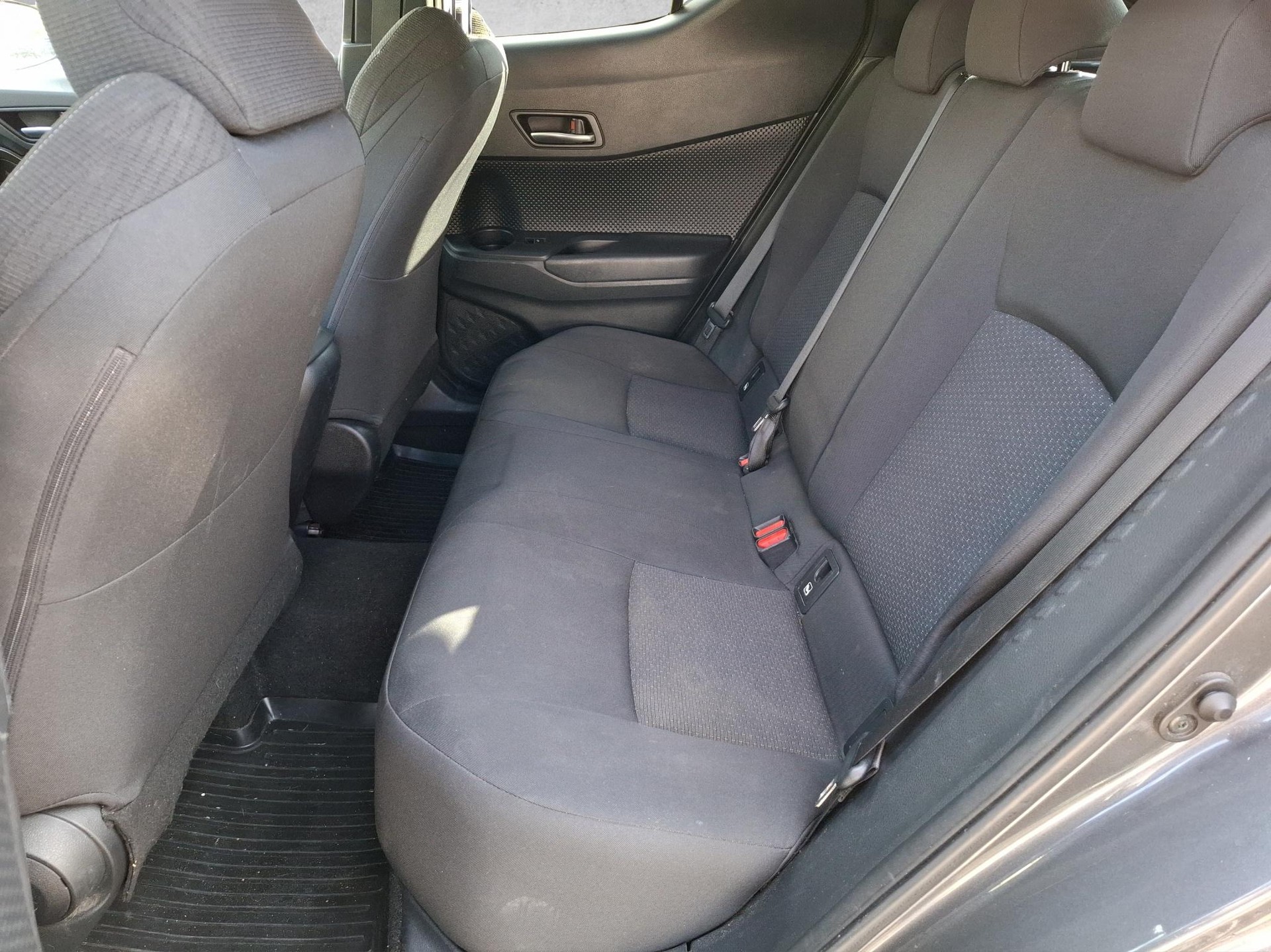 TOYOTA C-HR 1.2 T Trend 4x4 - 13