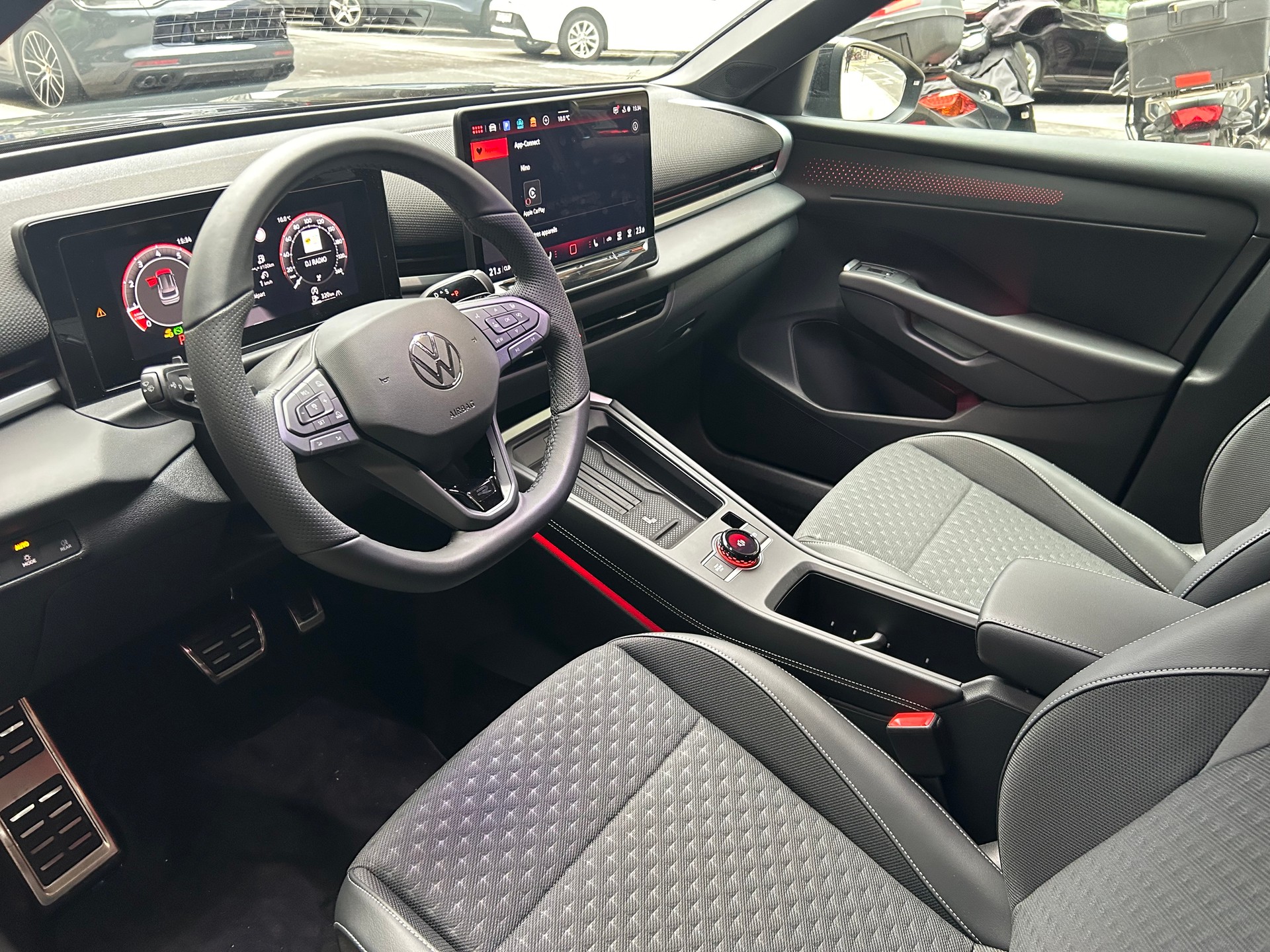 VW T-Roc 1.5 eTSI mHEV R-Line DSG - 5