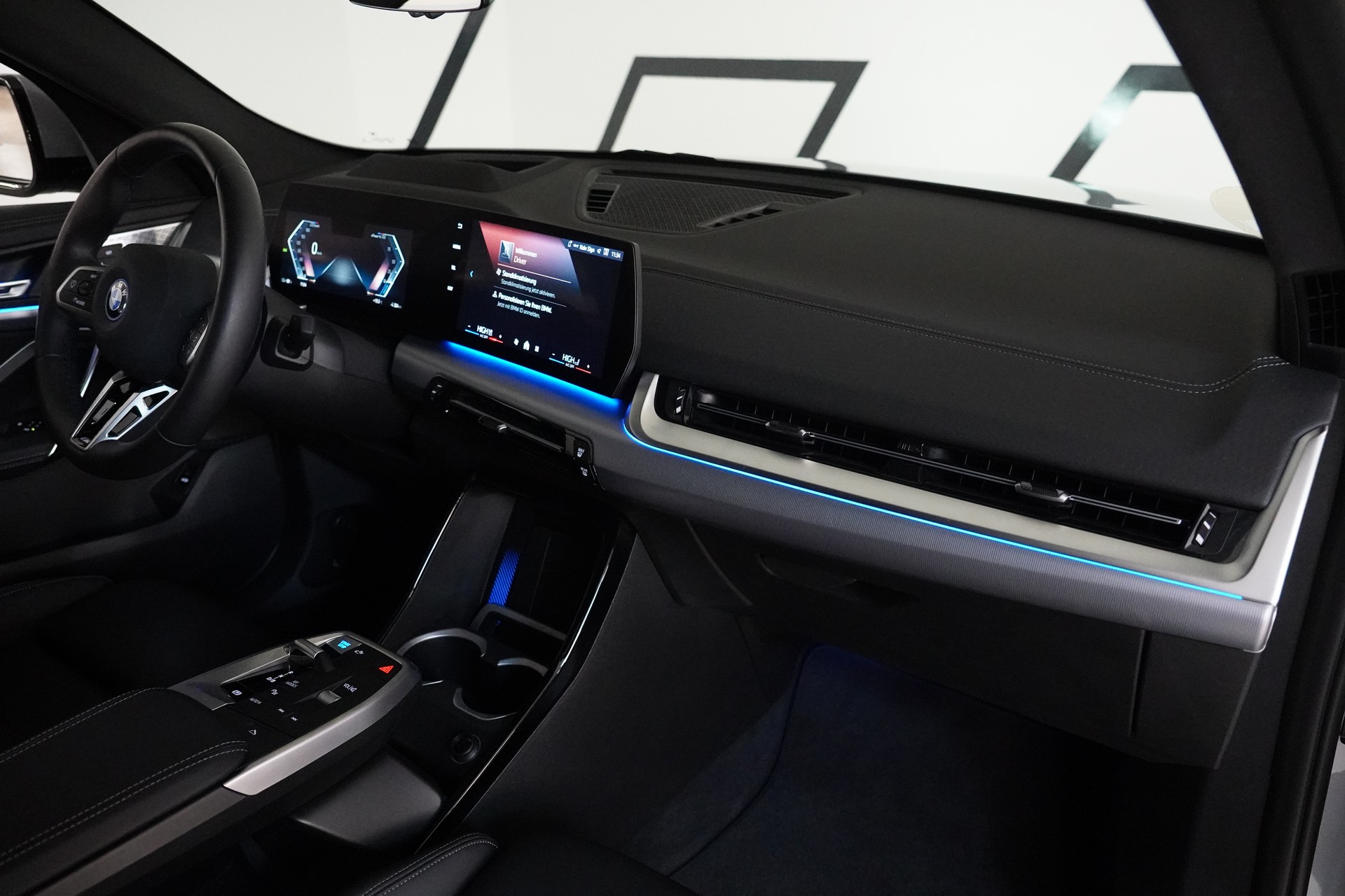 BMW iX2 xDrive 30 M Sport Pro - 17