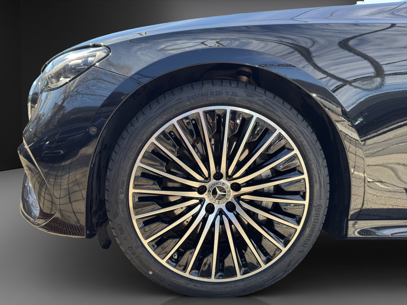 MERCEDES-BENZ E 200 9G-Tronic 4Matic - 8