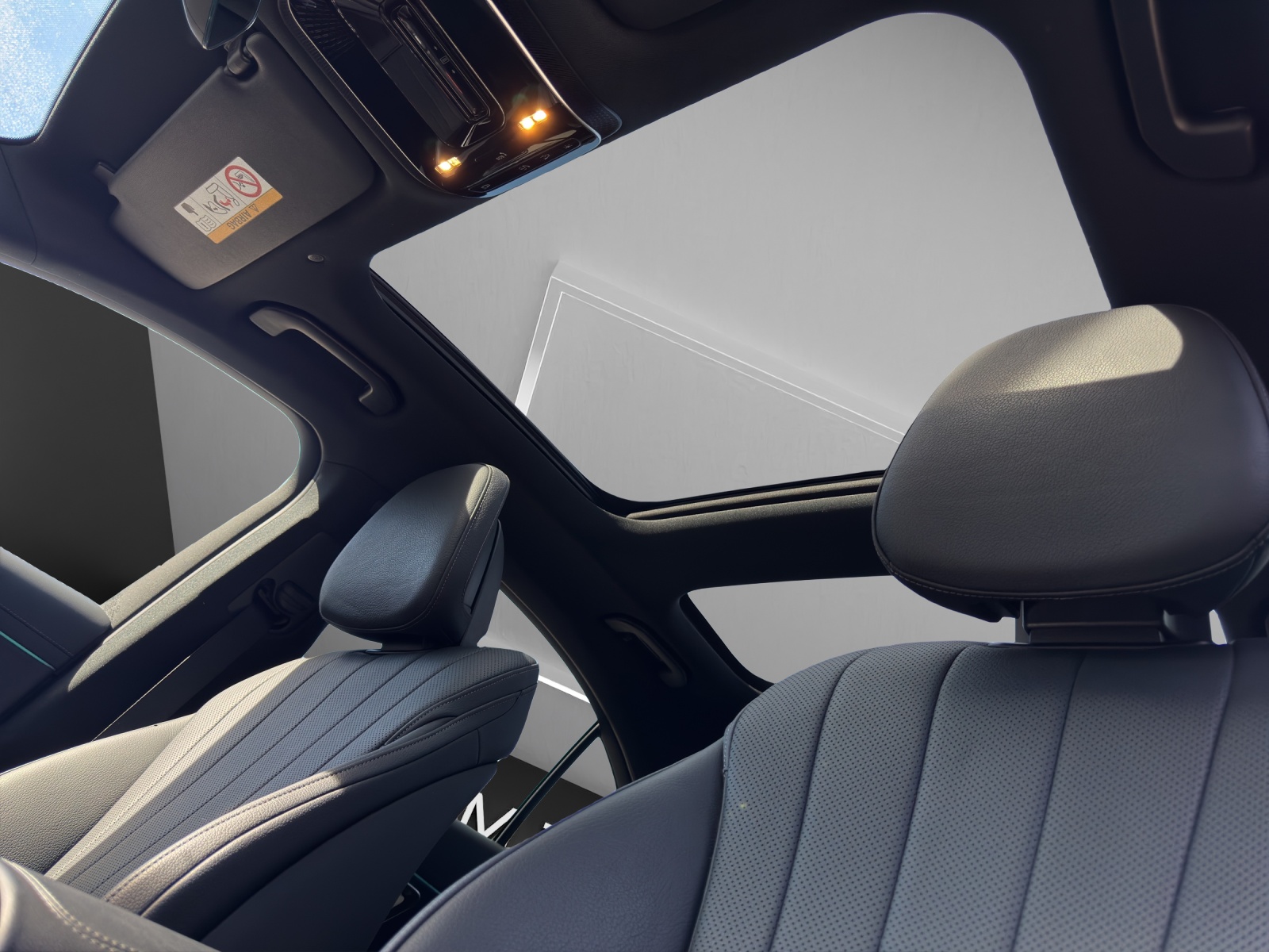 MERCEDES-BENZ E 200 9G-Tronic 4Matic - 14