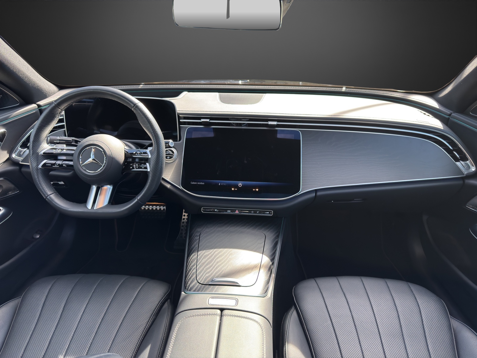 MERCEDES-BENZ E 200 9G-Tronic 4Matic - 11