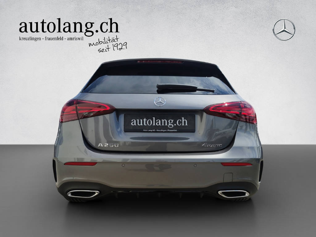 MERCEDES-BENZ A 250 AMG Line 4Matic - 16