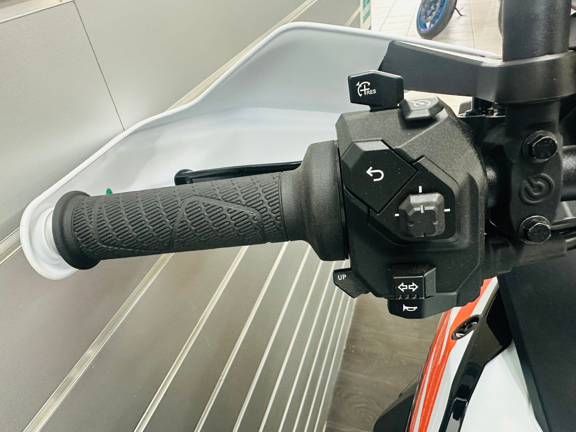 KTM 1390 Super Adventure S - 4