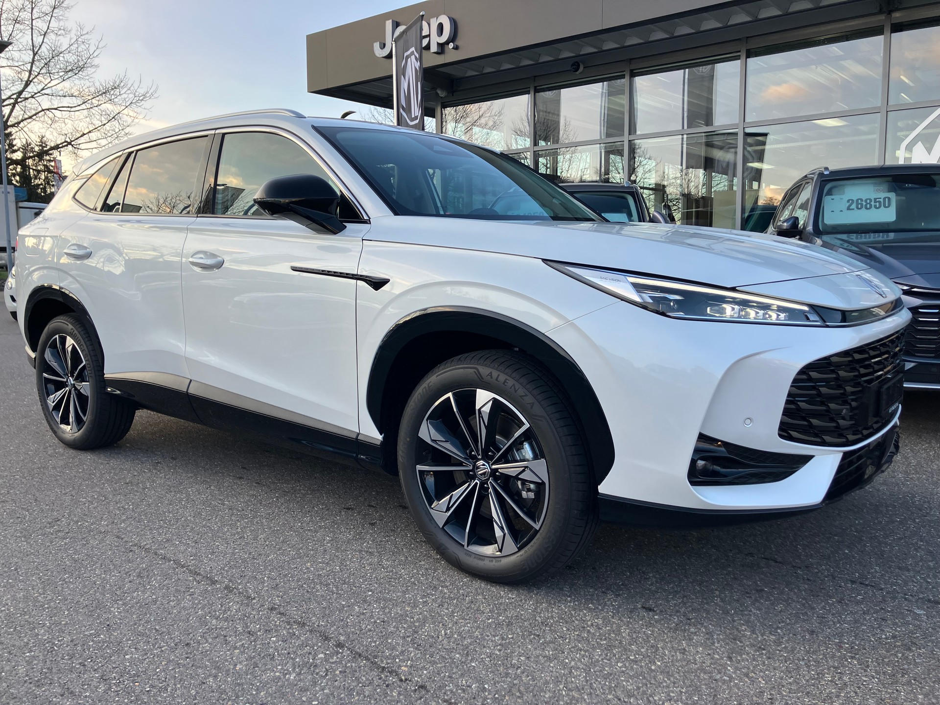 MG HS 1.5 T Hybrid+ Luxury - 2