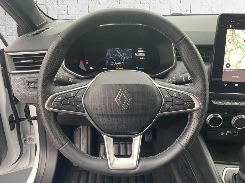 RENAULT Clio 1.6 E-Tech techno - 11