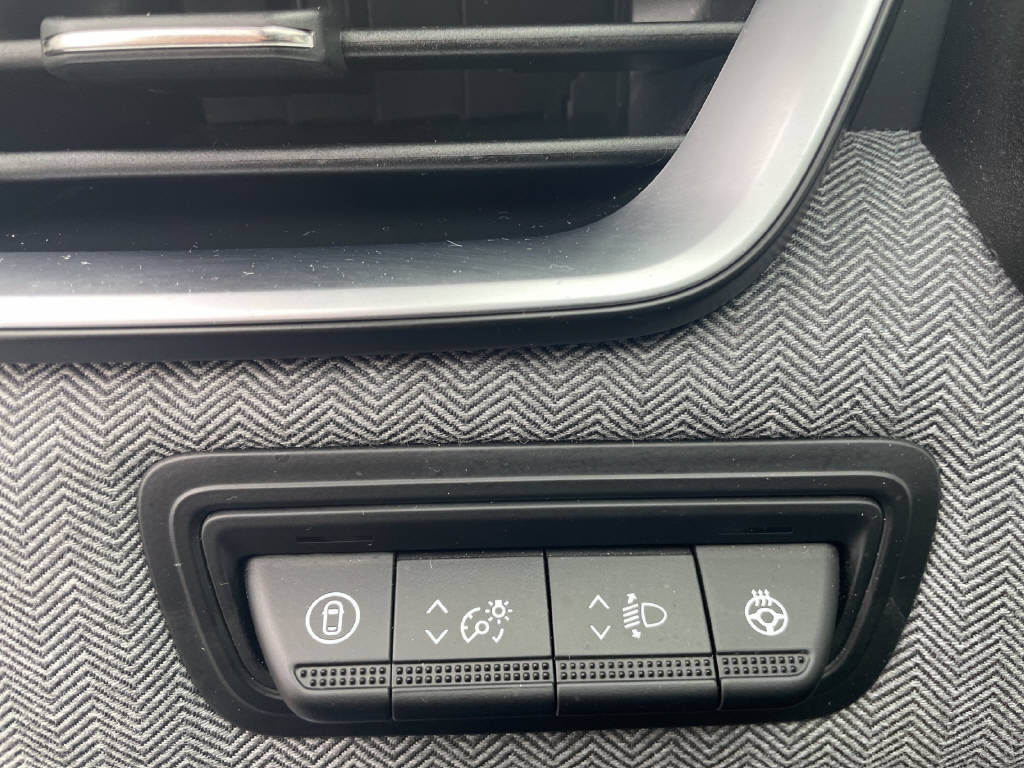 RENAULT Clio 1.6 E-Tech techno - 13