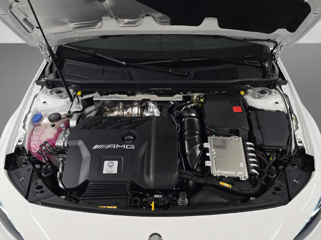 MERCEDES-BENZ A 45 S AMG 4matic+ - 9