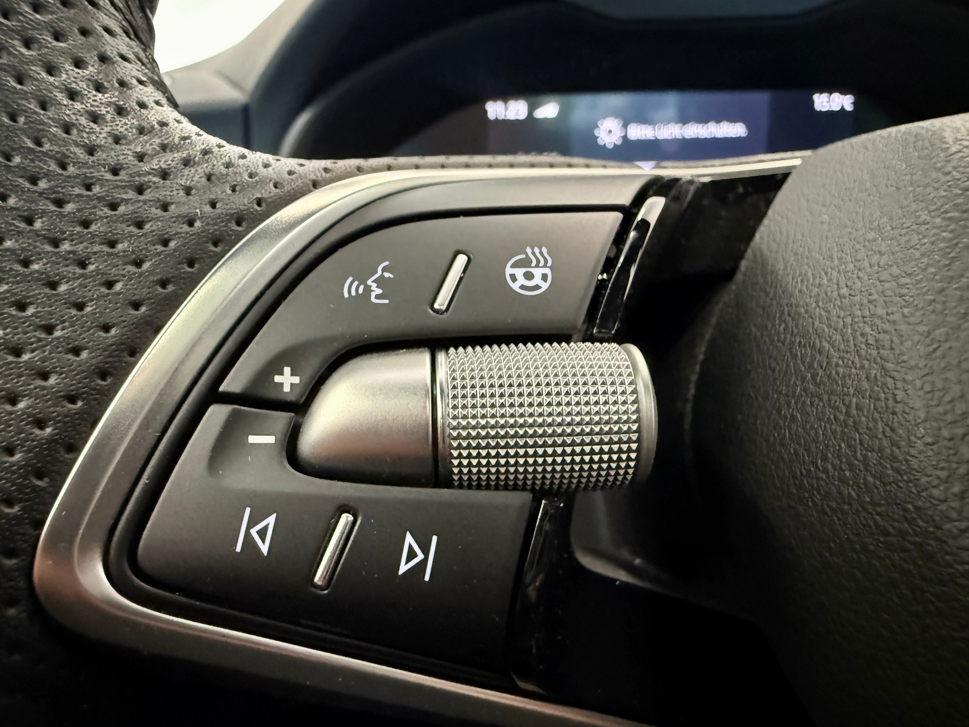 SKODA Scala 1.0 TSI Monte Carlo DSG - 27