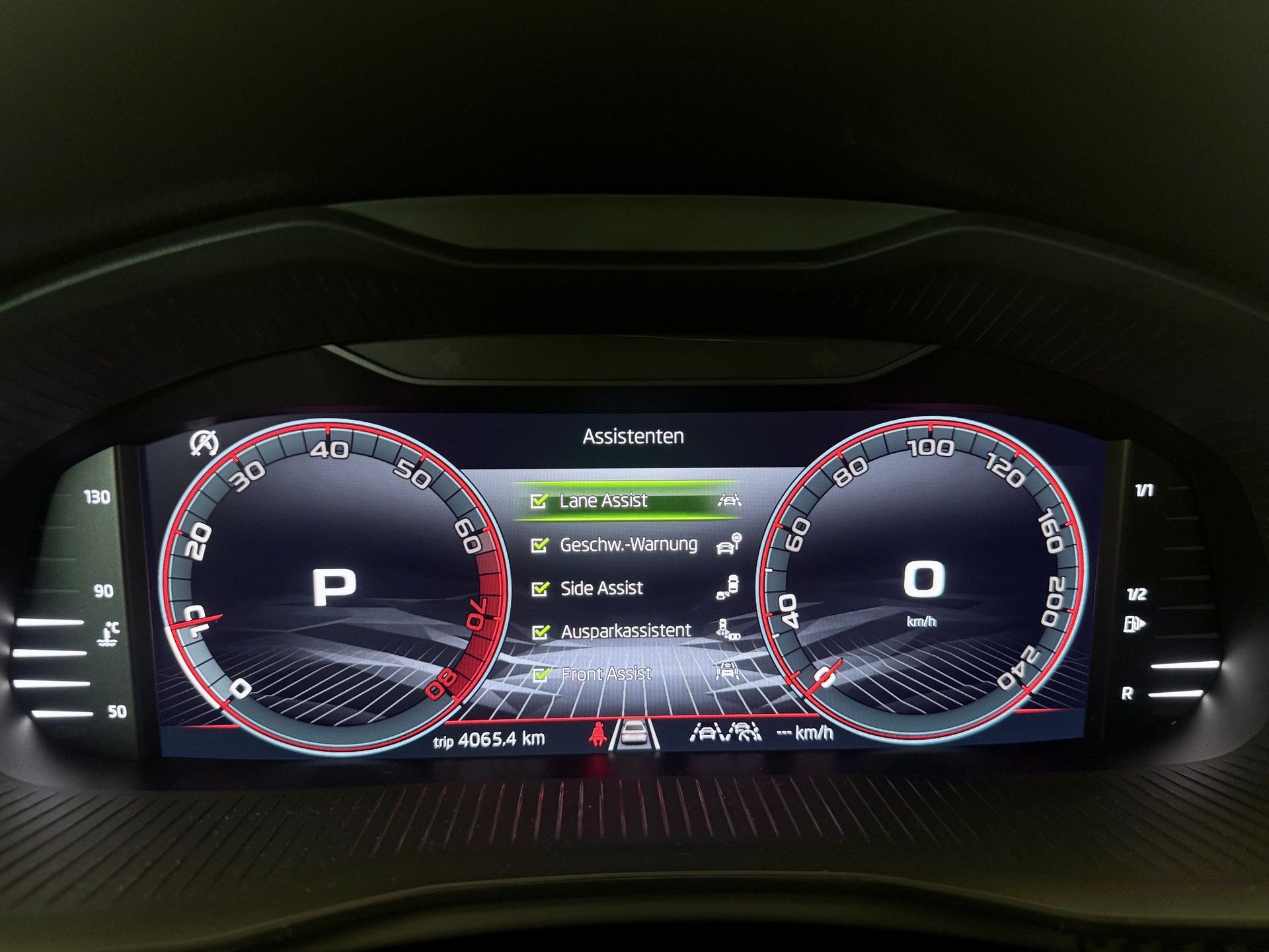 SKODA Scala 1.0 TSI Monte Carlo DSG - 22