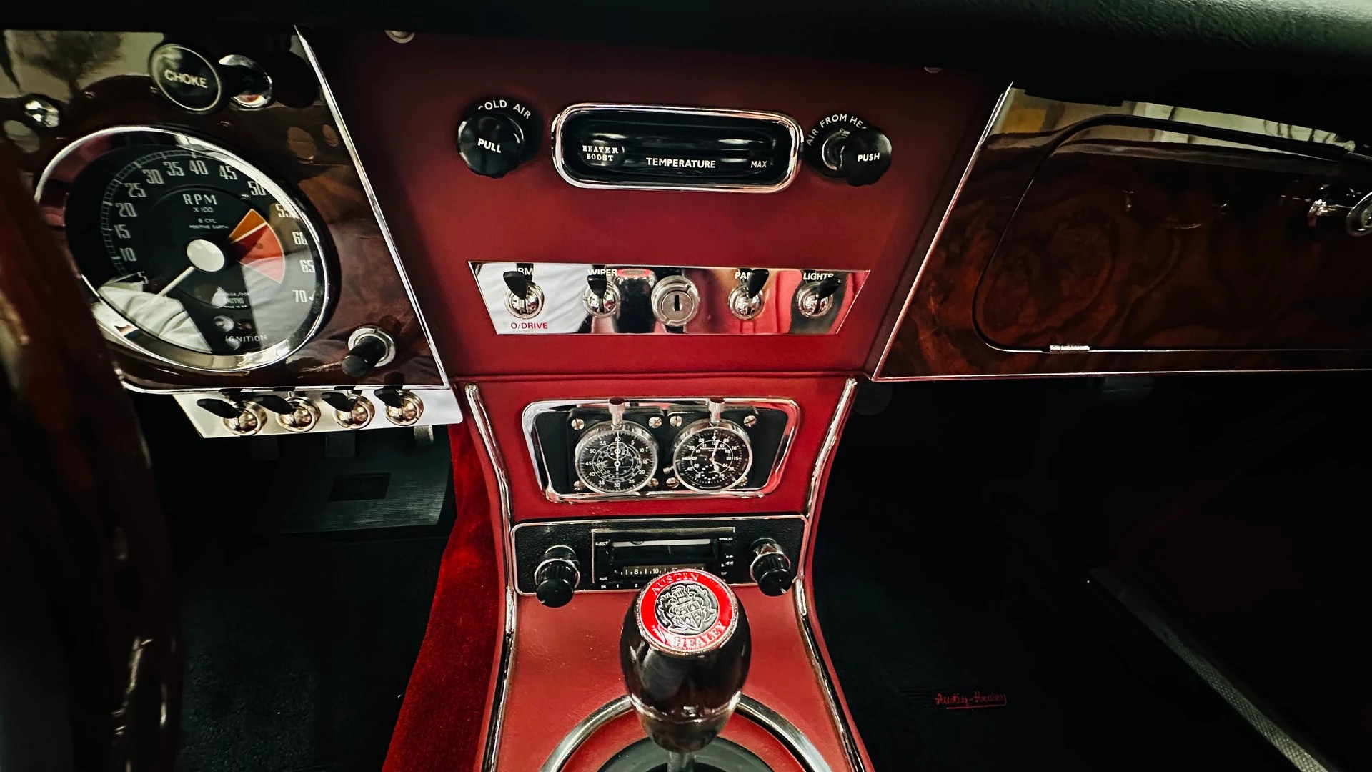 AUSTIN-HEALEY BJ8 - 8