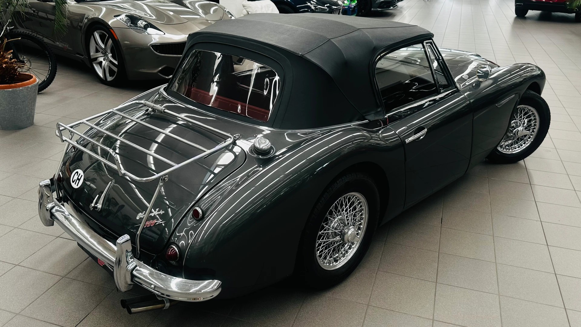 AUSTIN-HEALEY BJ8 - 2