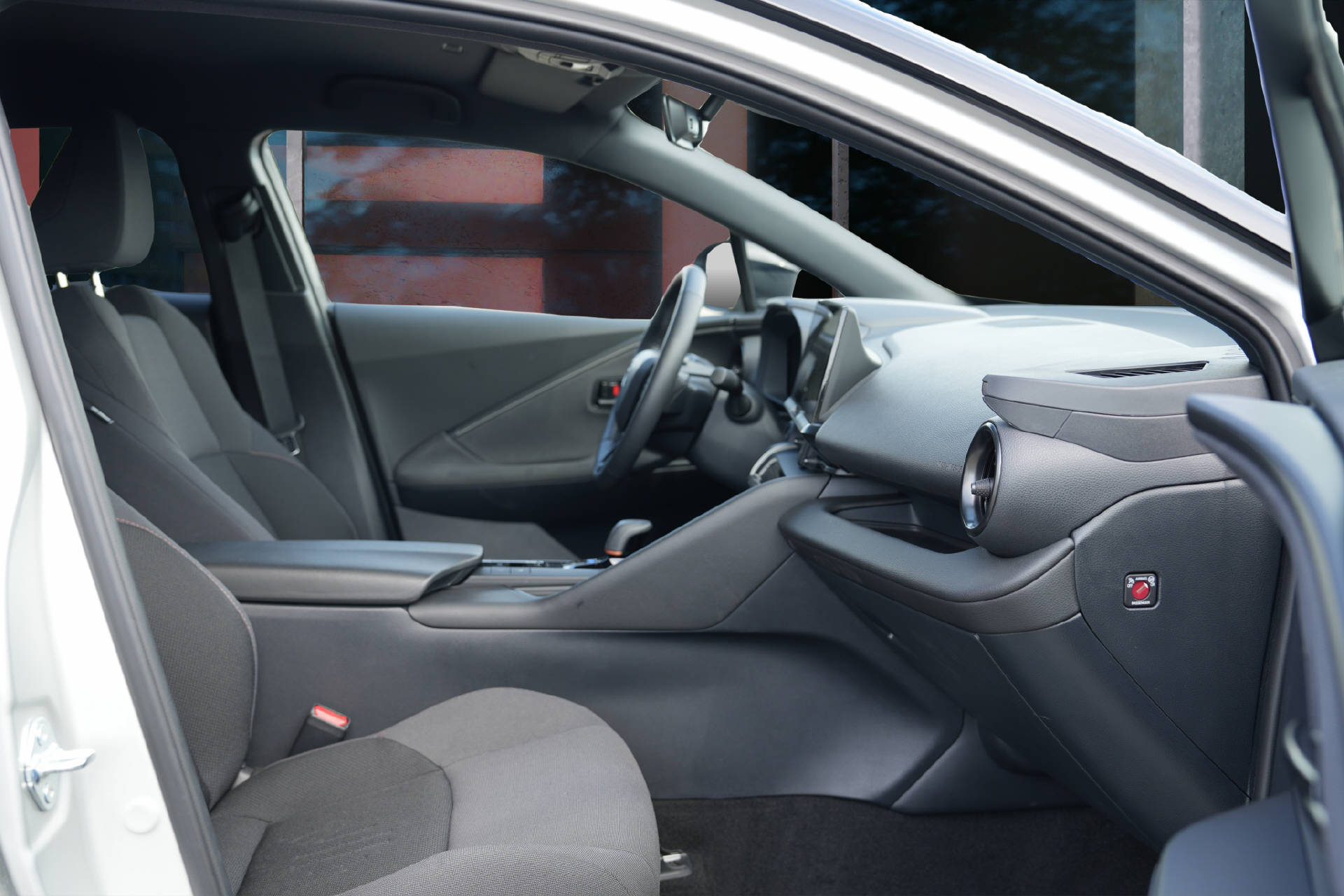 TOYOTA C-HR 2.0 PHEV Swiss Edition - 9