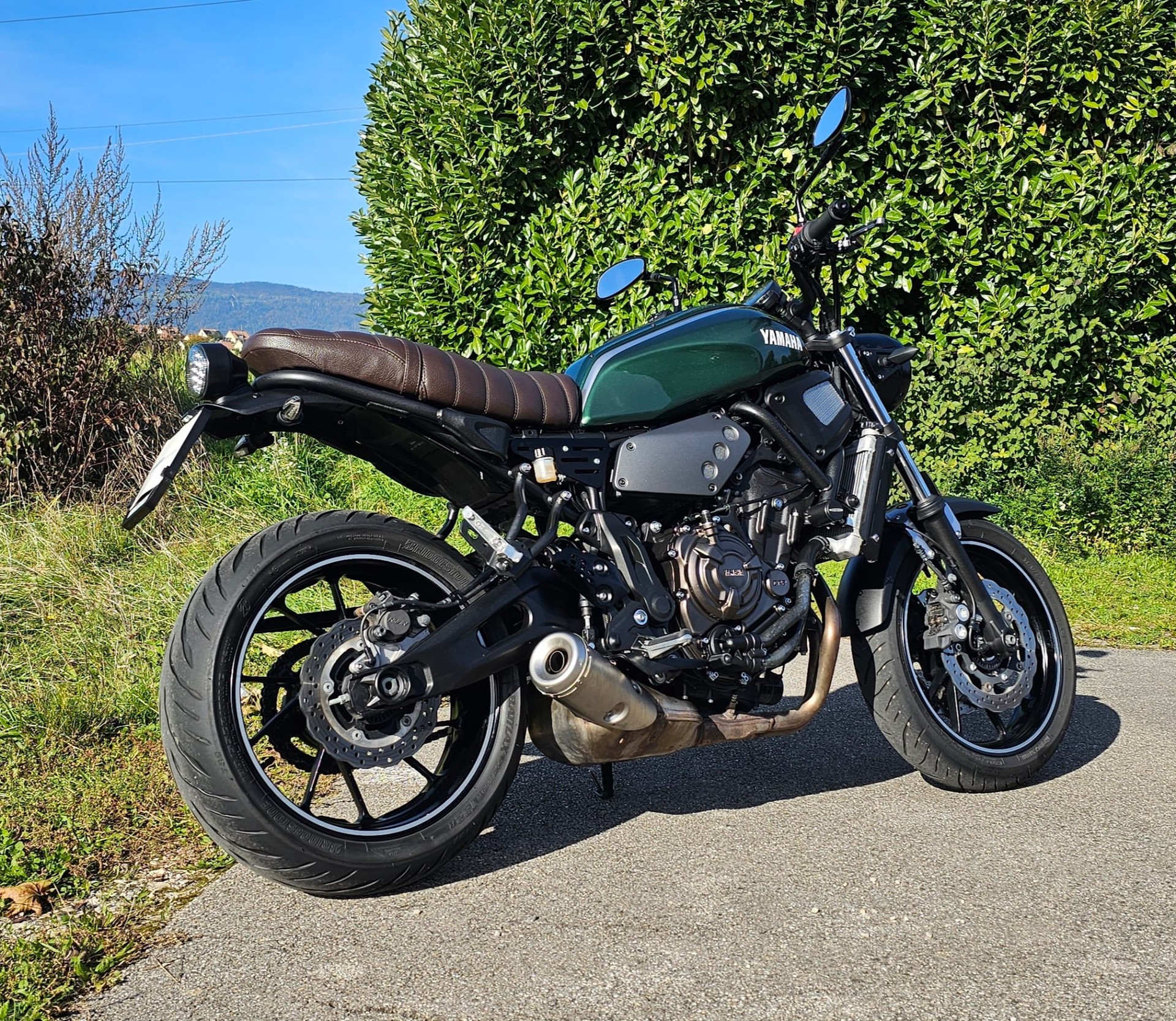YAMAHA XSR 700 - 4