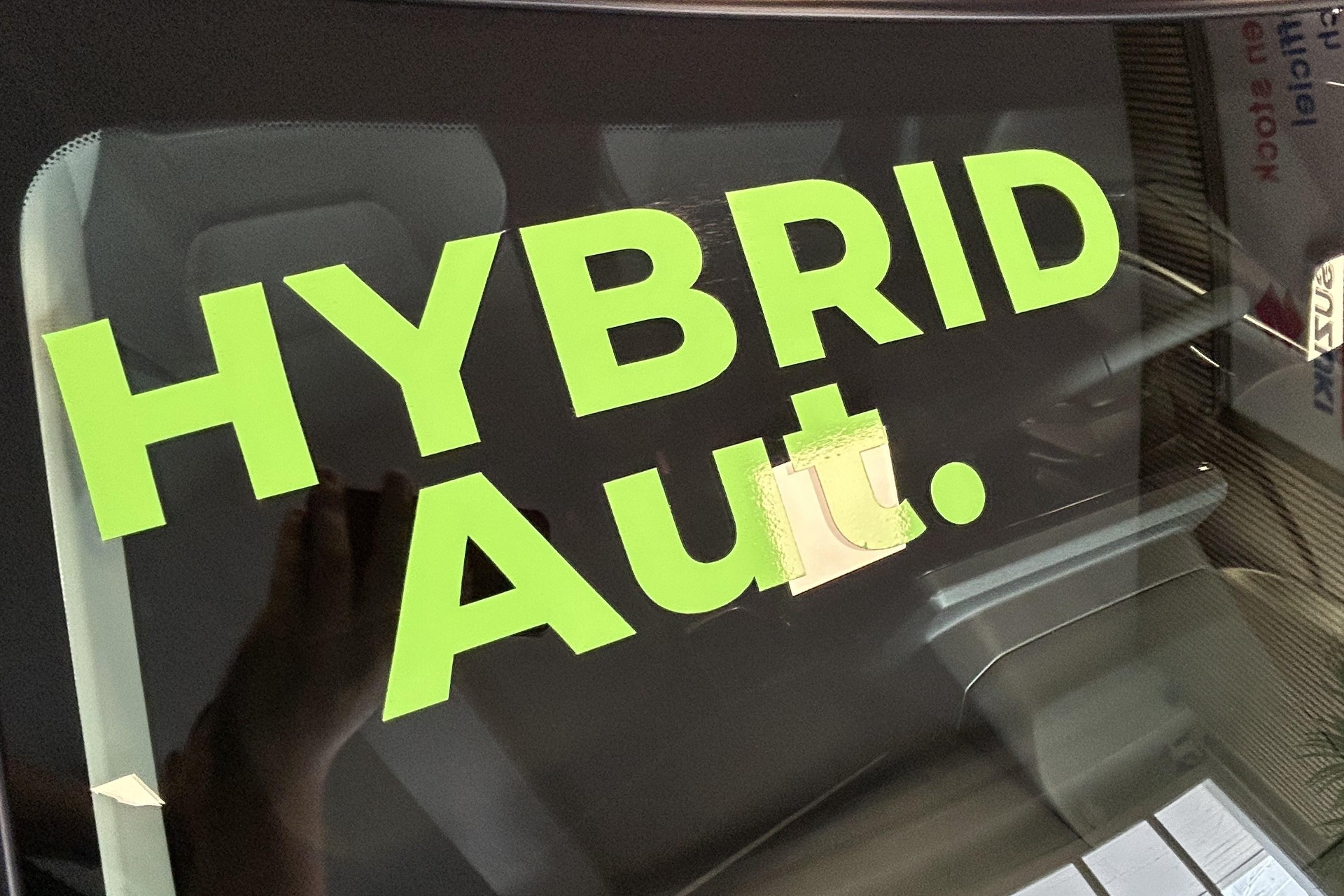 SUZUKI Swift 1.2 Sakura Top Hybrid - 2