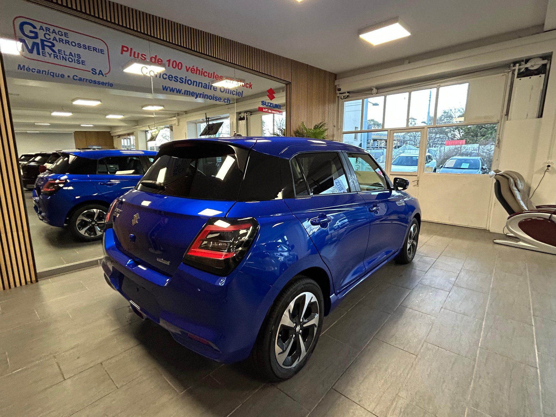 SUZUKI Swift 1.2 Sakura Top Hybrid - 8